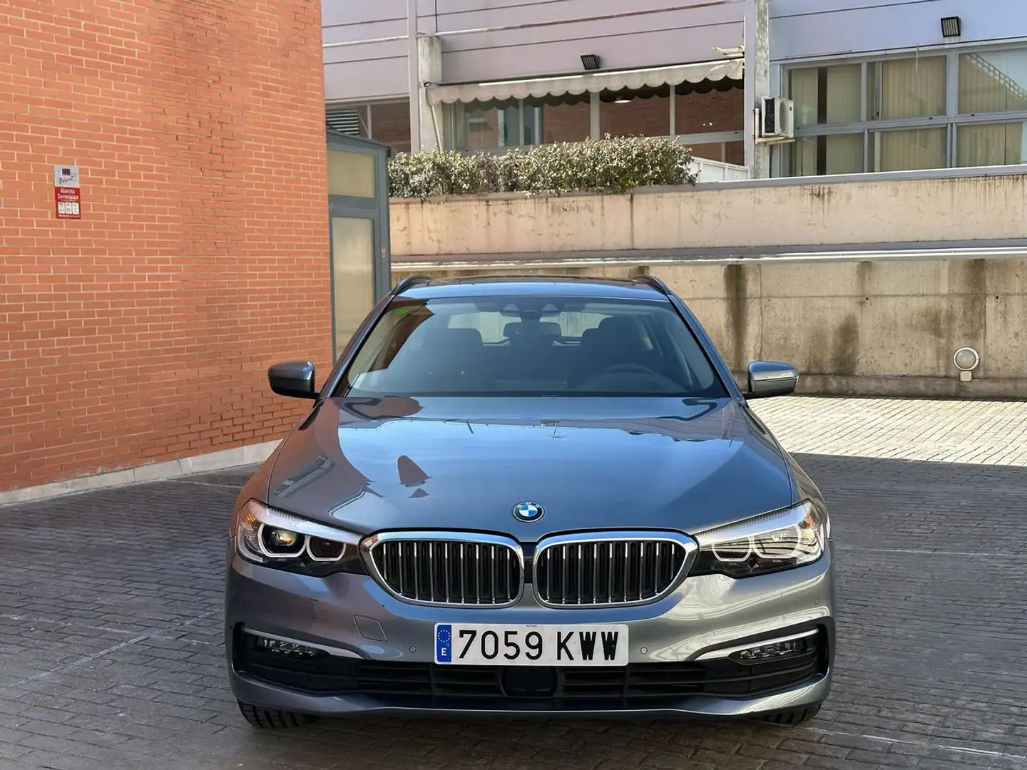 BMW 520 520dA Touring xDrive Azul - 2