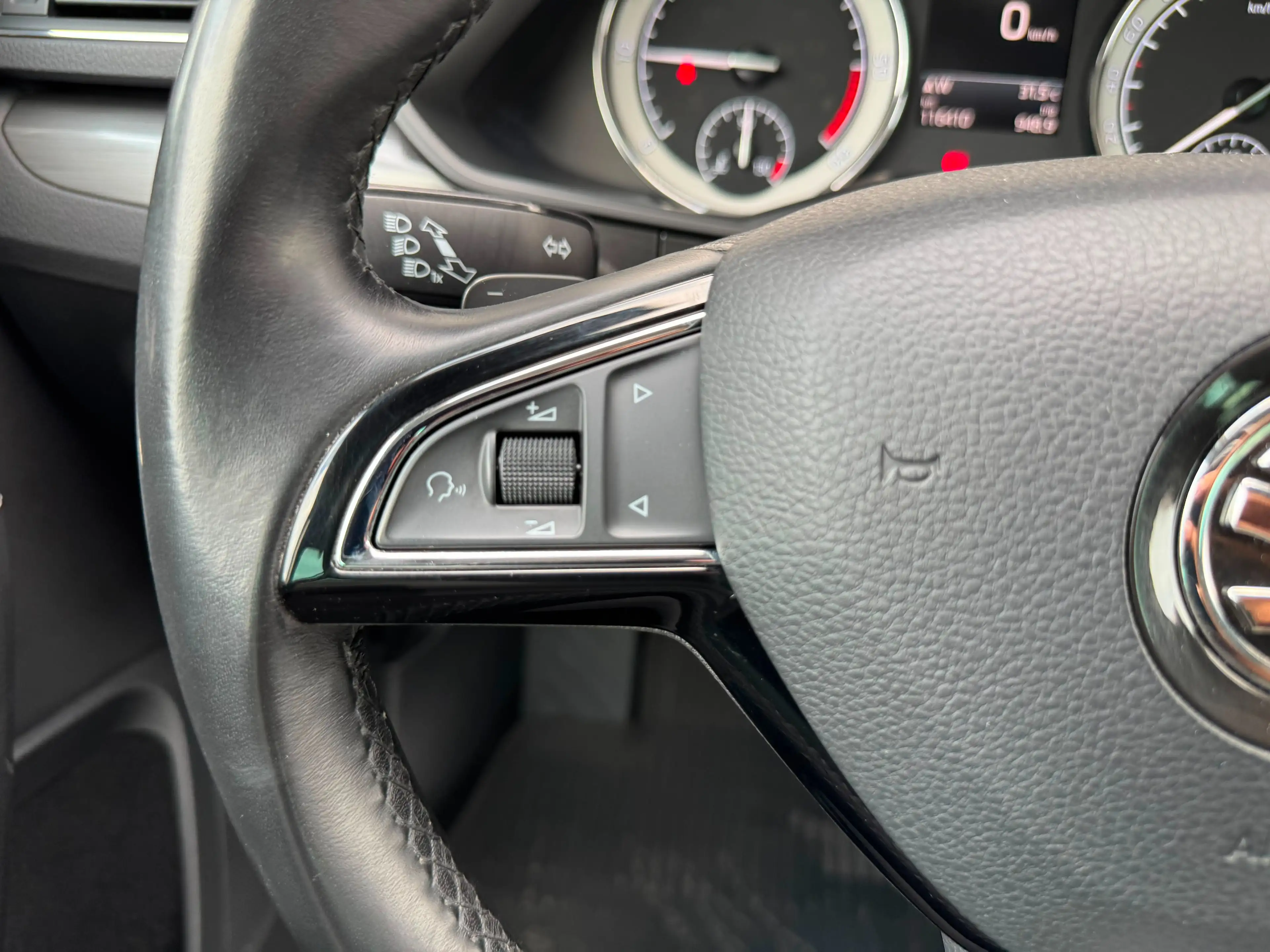 Skoda Superb Style 2.0 TDI 150ps Aut/Anhängerk/CarPlay — photo 14