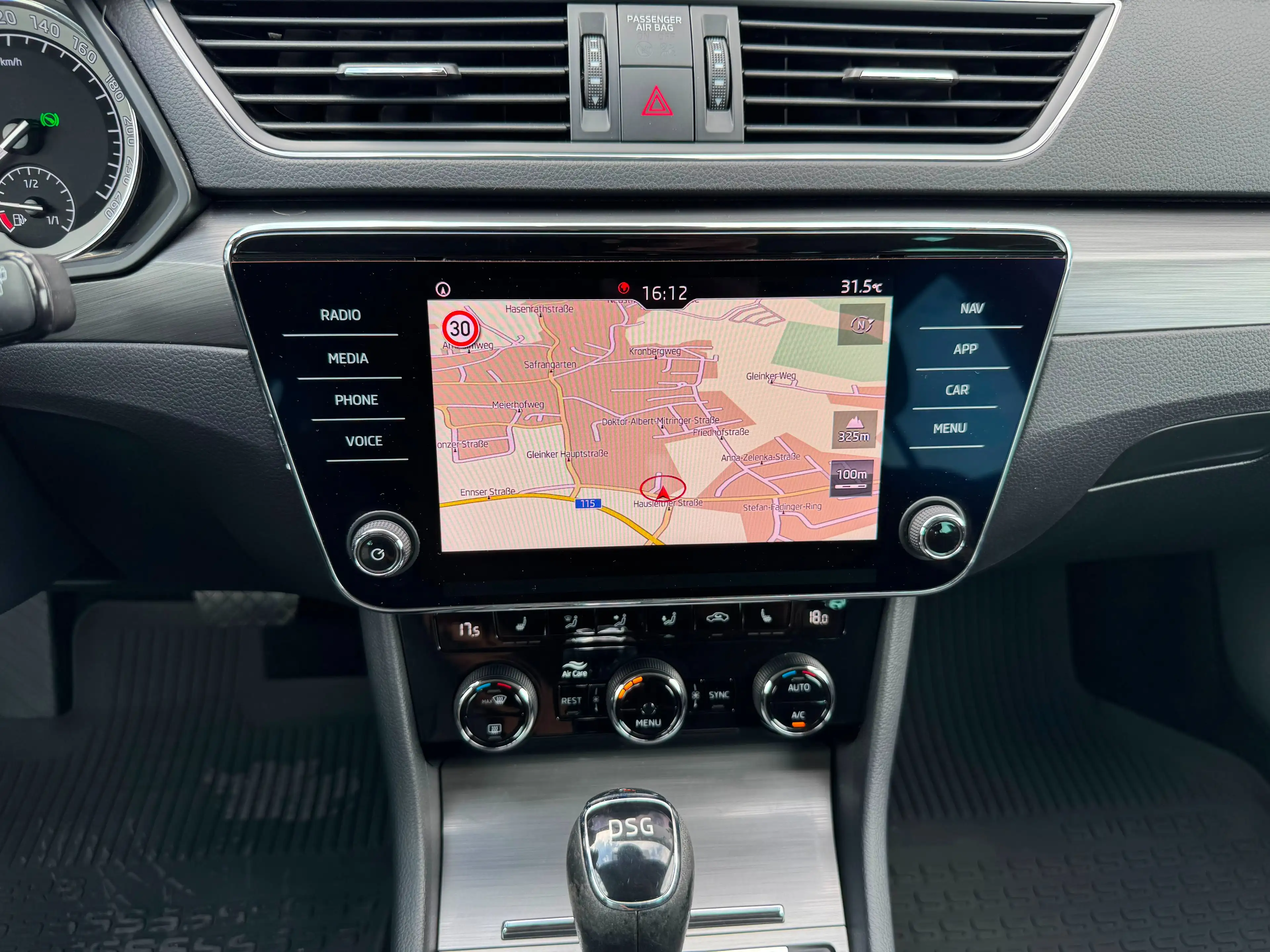 Skoda Superb Style 2.0 TDI 150ps Aut/Anhängerk/CarPlay — photo 11