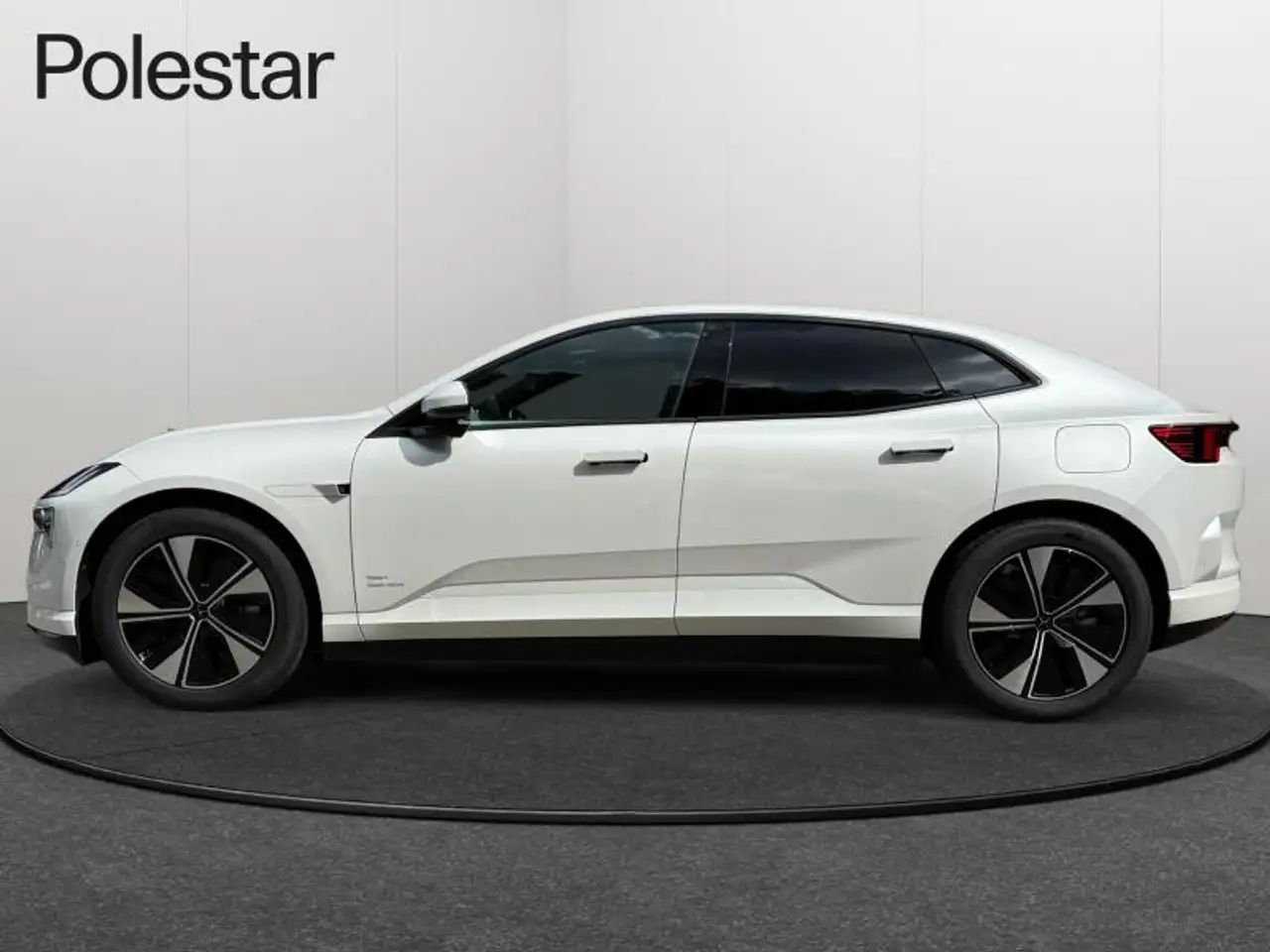 Polestar 4 2025