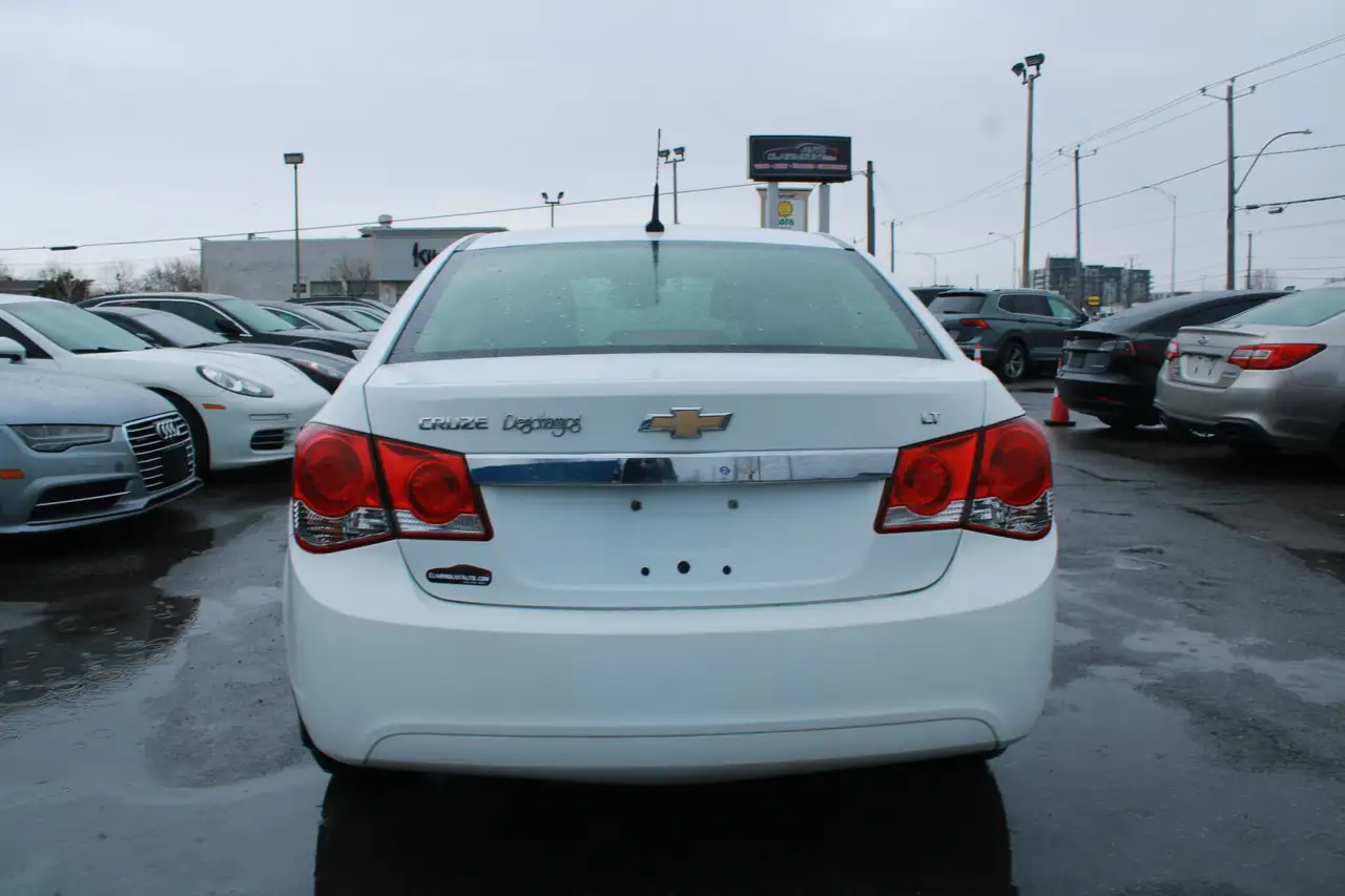 Chevrolet Cruze снимка Chevrolet Cruze