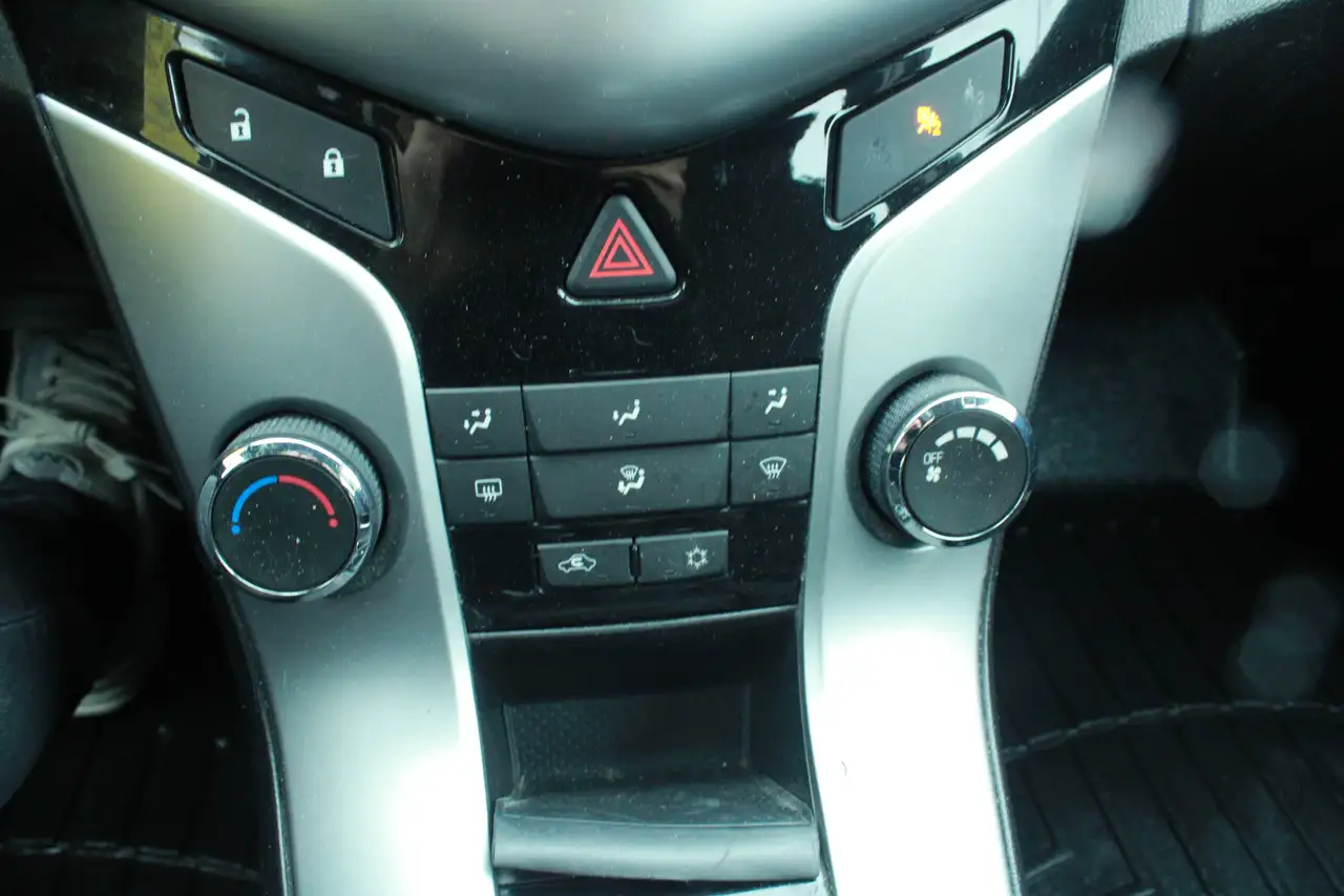 Chevrolet Cruze снимка Chevrolet Cruze