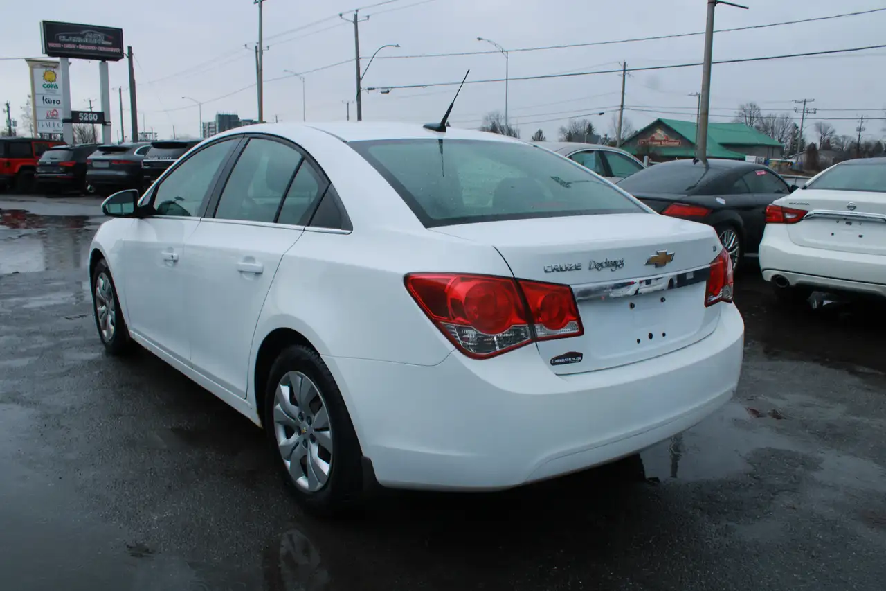 Chevrolet Cruze снимка Chevrolet Cruze