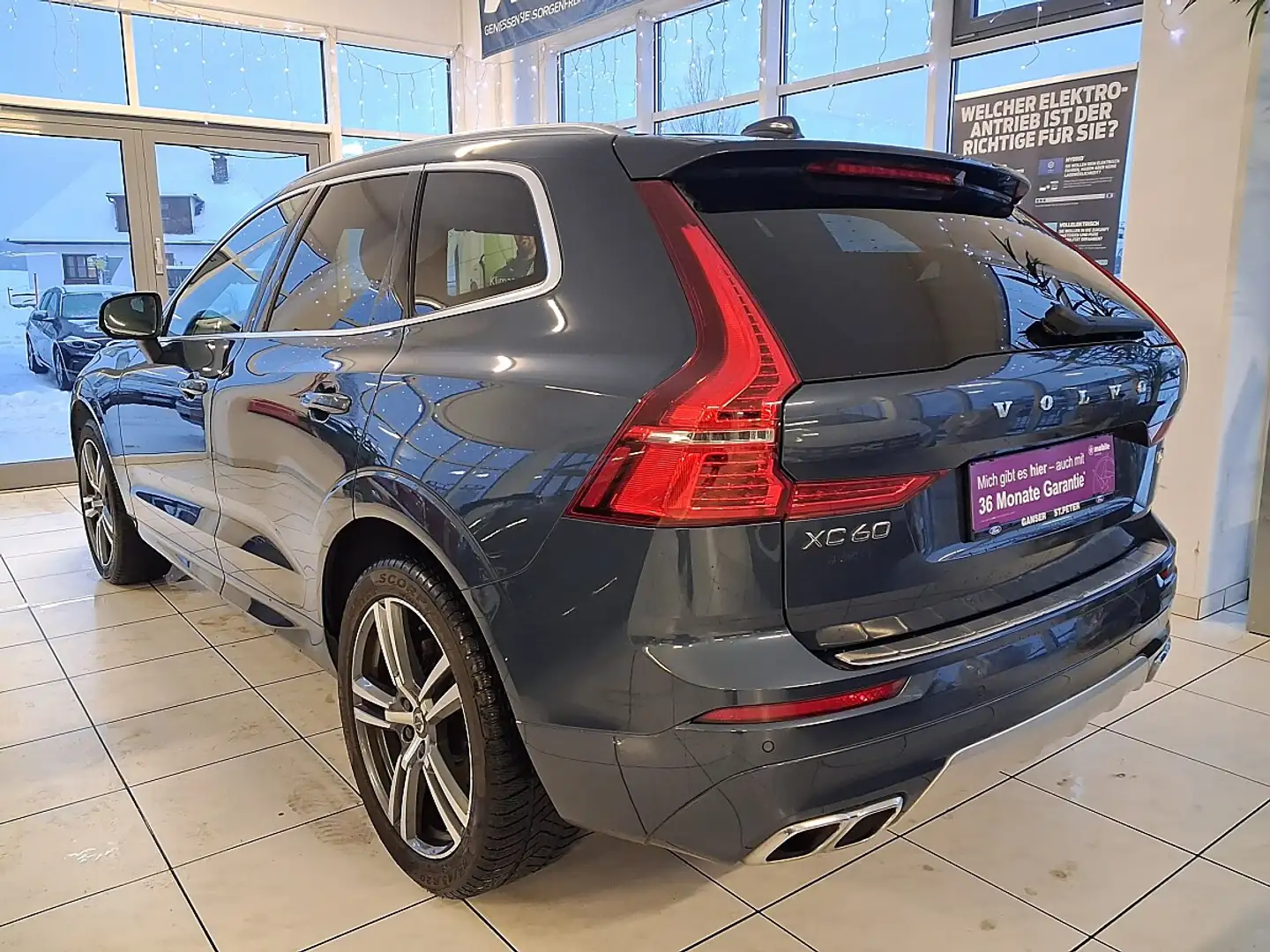 Volvo XC60 D4 Momentum Pro Geartronic *36M. Garantie* Blau - 2