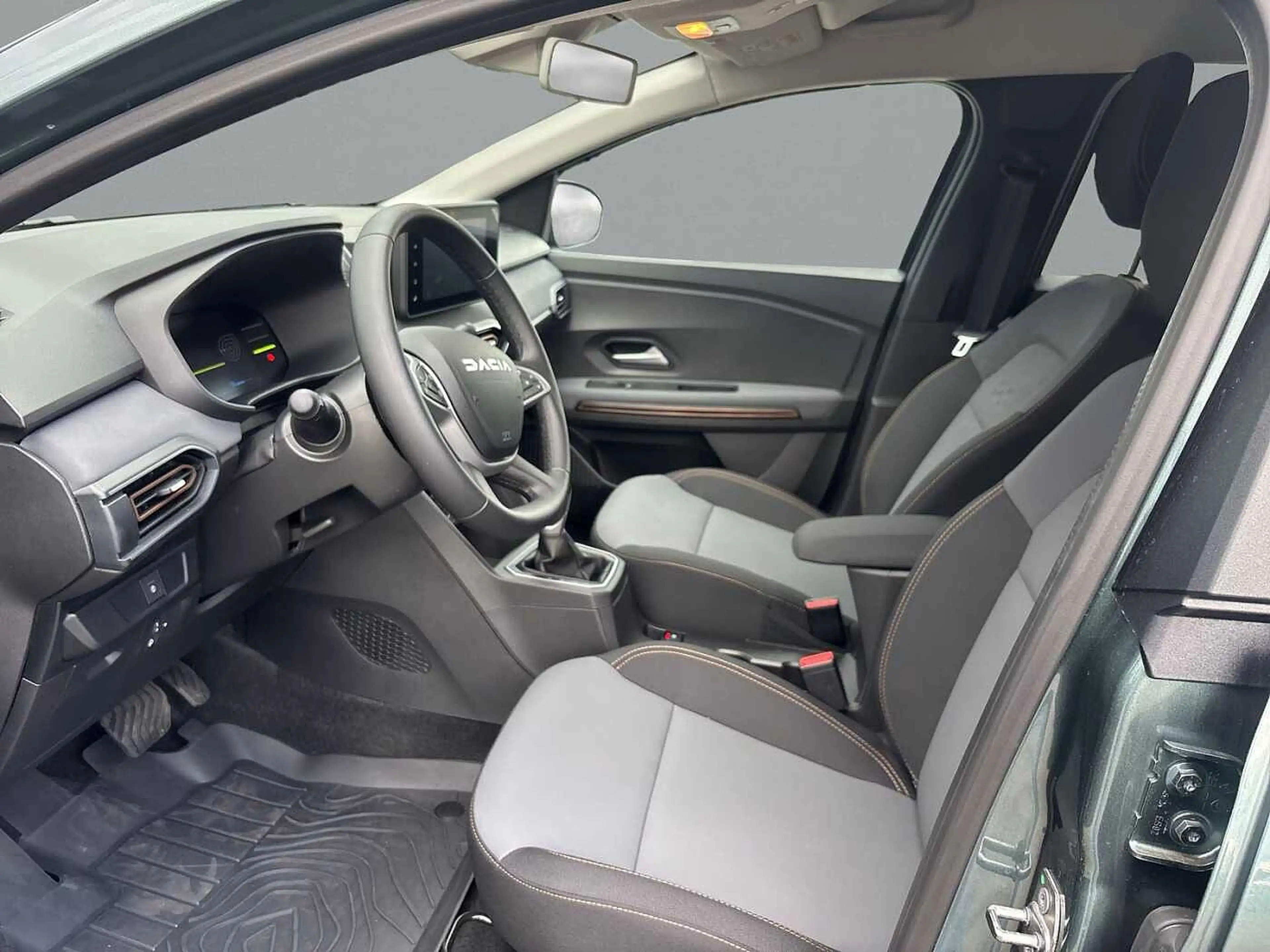 Dacia Jogger Hybrid140 Extreme Navi PDC vo+hi+Kamera SHZ — photo 11