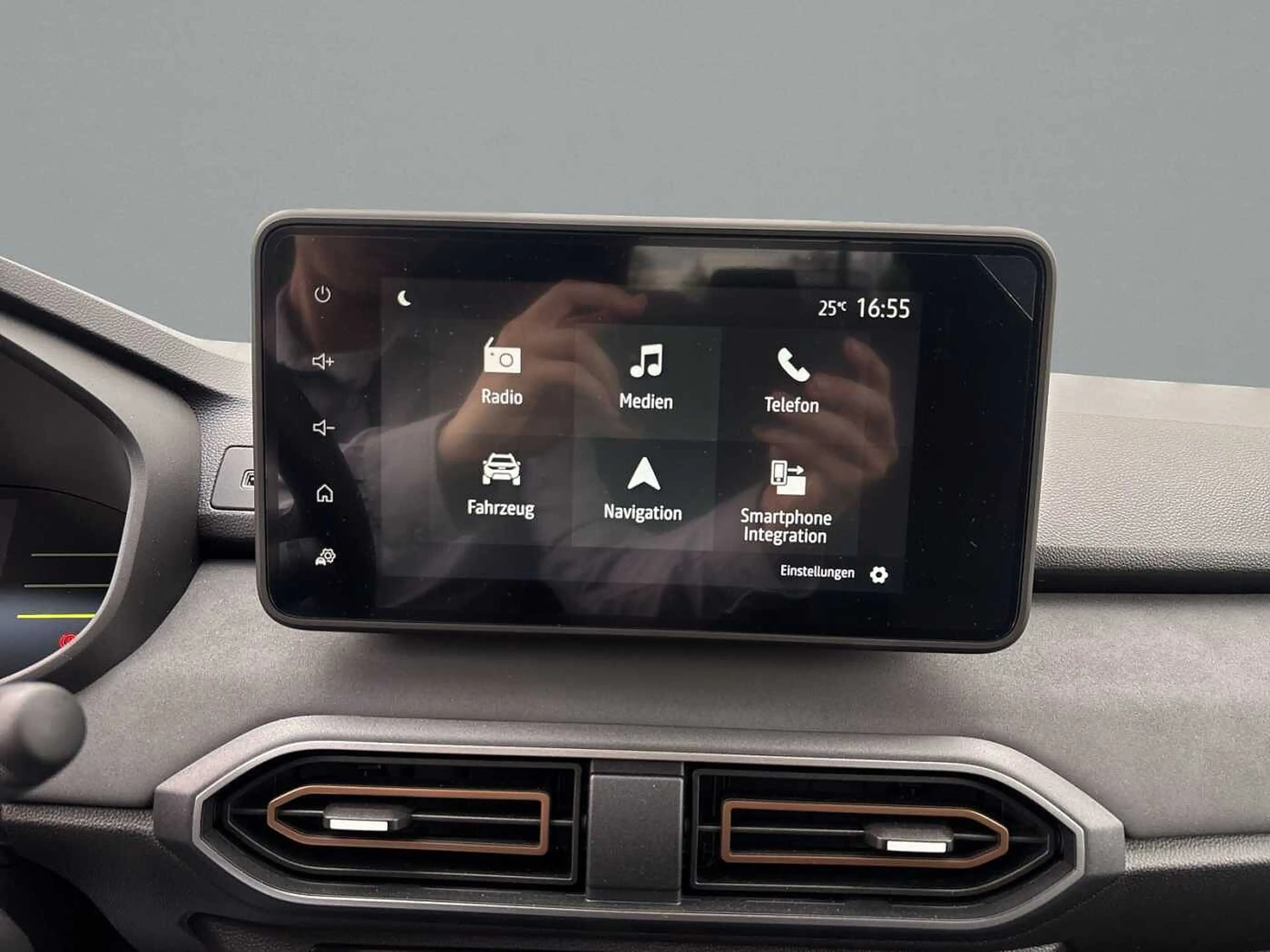 Dacia Jogger Hybrid140 Extreme Navi PDC vo+hi+Kamera SHZ — photo 15