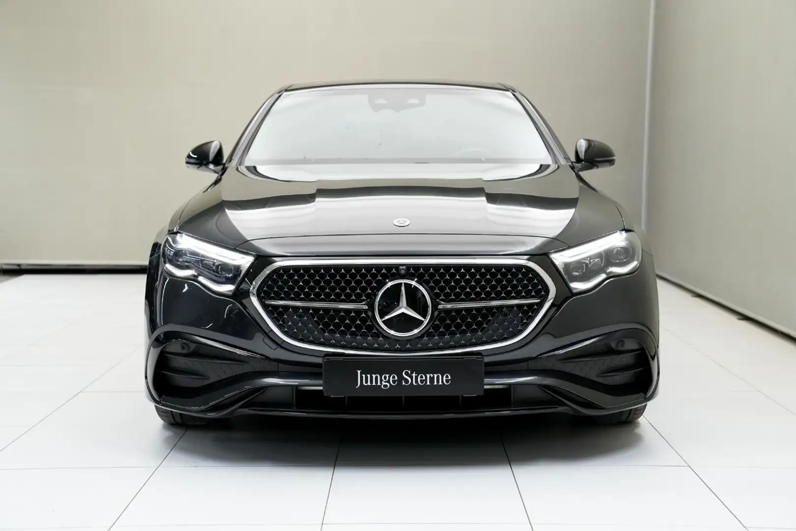 Mercedes-Benz E 300 de Limousine Österreich-Edition ACC W-Paket Grau - 2