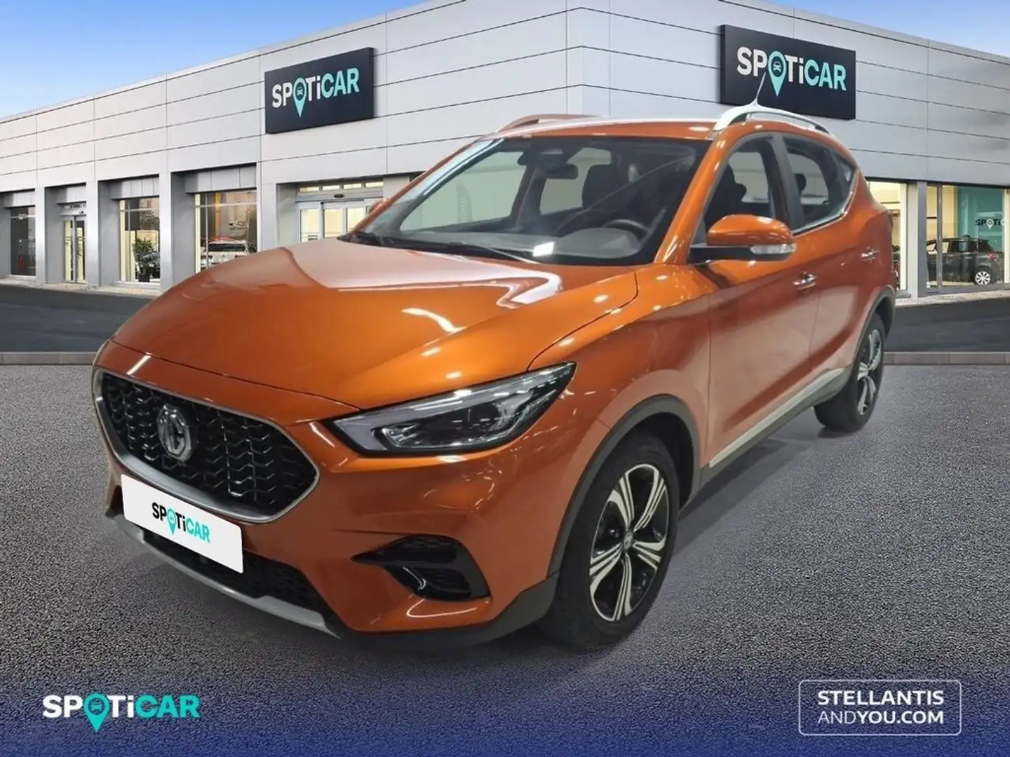 MG ZS 45kWh Luxury Orange - 1