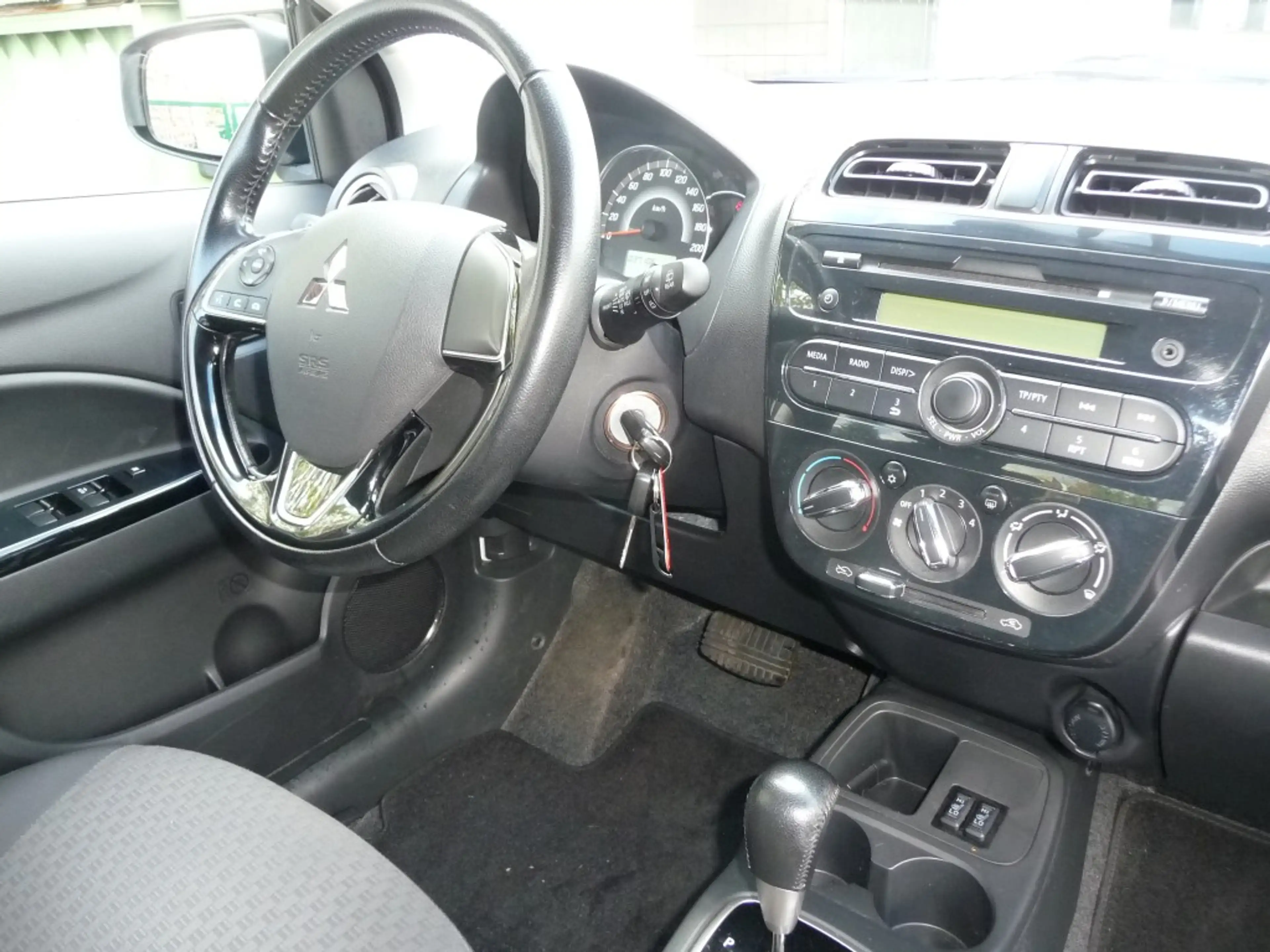 Mitsubishi Space Star Diamant + 1.2 Automatik — photo 12