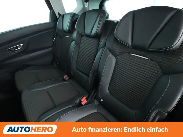 Renault Scenic view 14