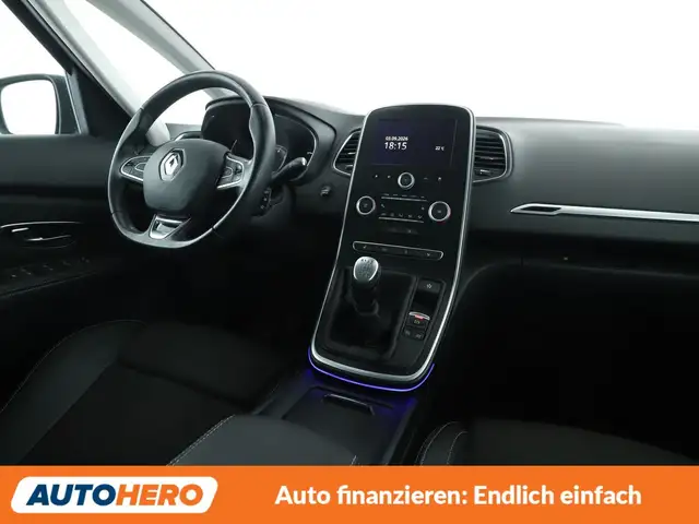 Renault Scenic view 13