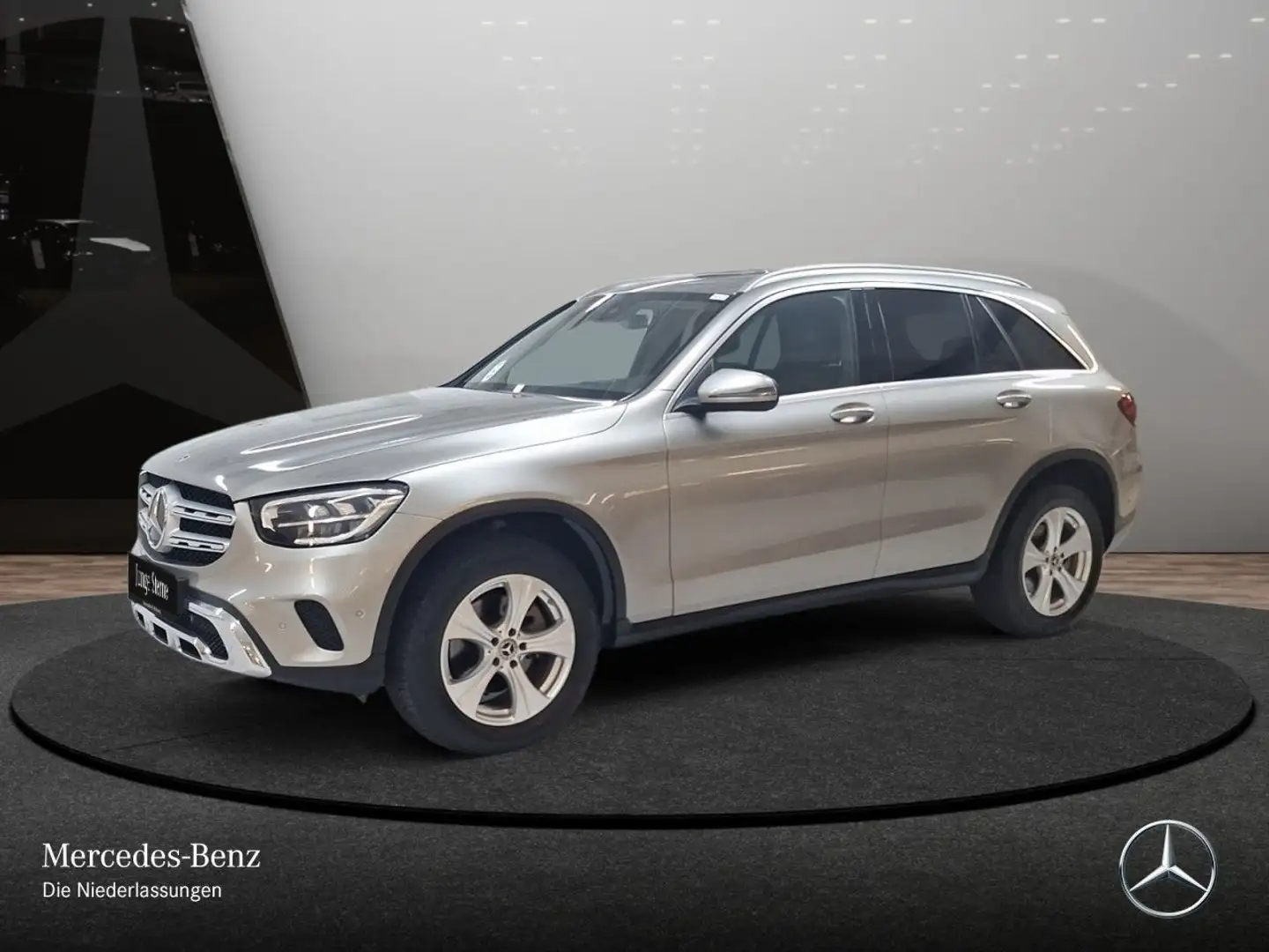 Mercedes-Benz GLC 200 4M AHK+LED+KAMERA+KEYLESS+9G Argento - 2