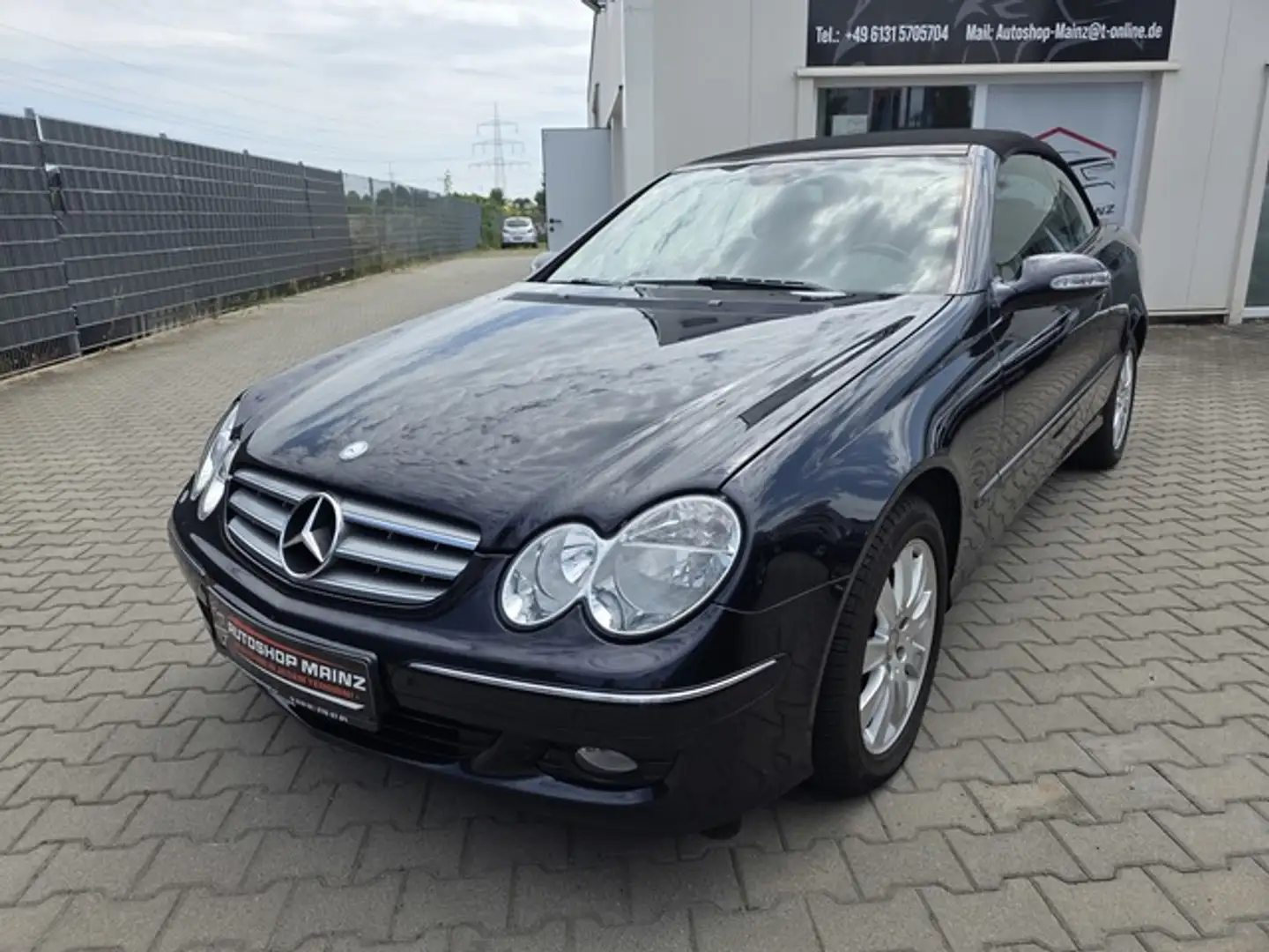 Mercedes-Benz CLK 200 Kompressor Cabrio **Schmückstück-Kein Rost** Bleu - 2