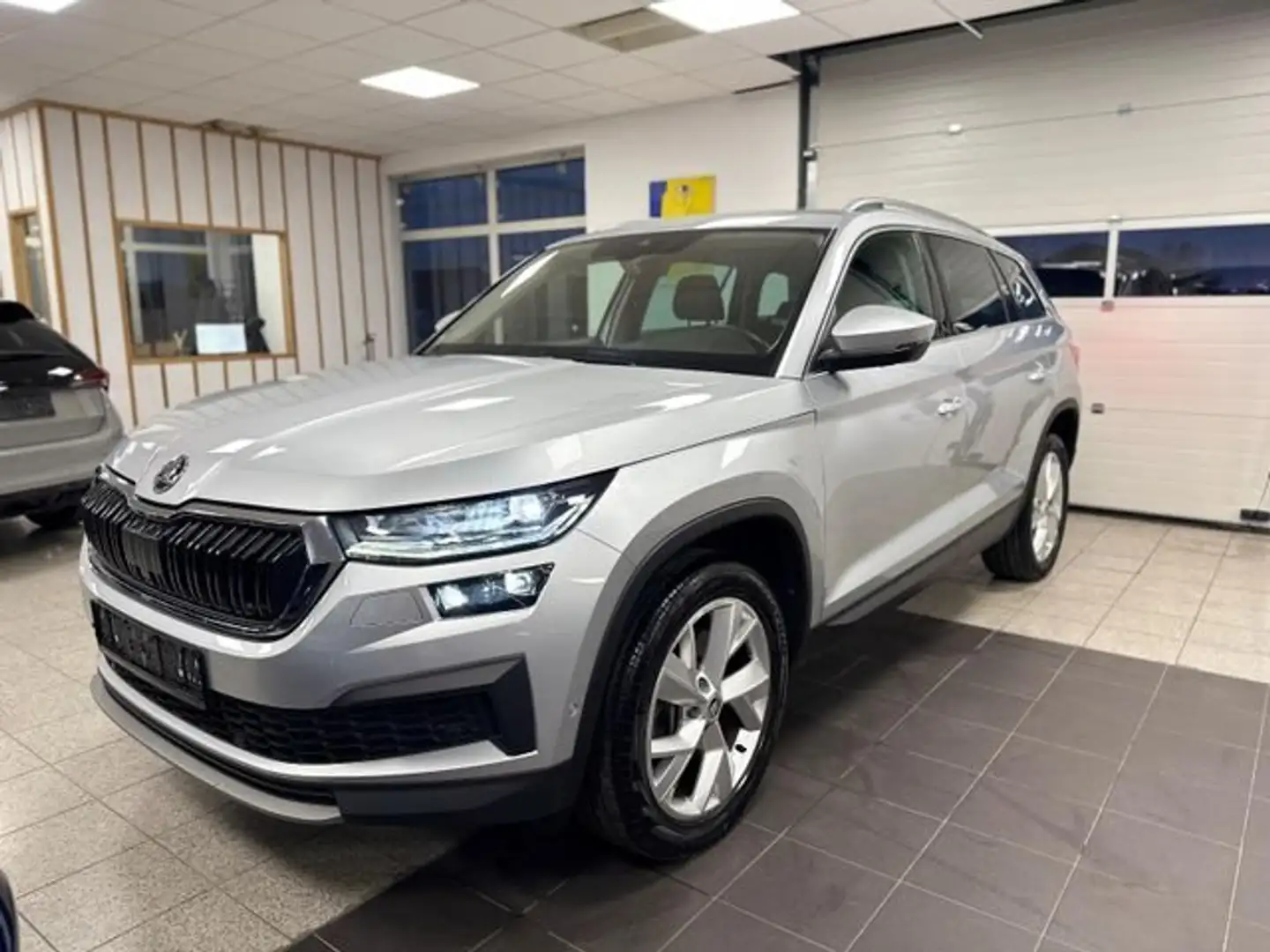 Skoda Kodiaq Skoda Kodiaq Style 4x4/DSG/360°Kamera/AHK/Mas. Grau - 1