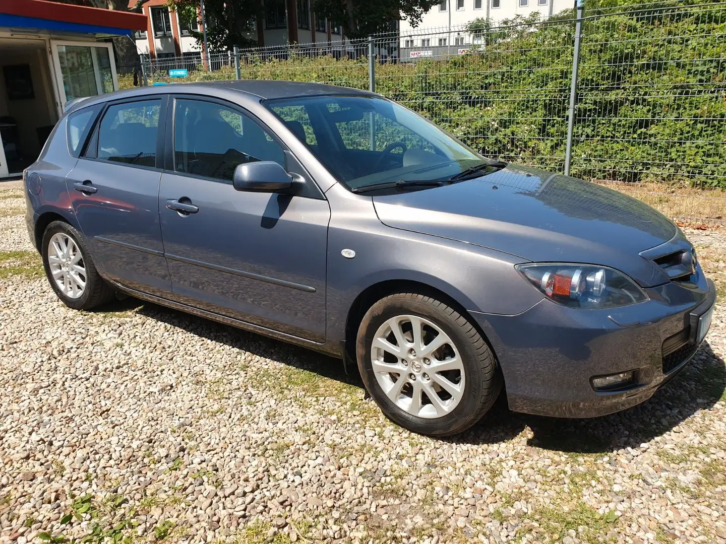 Mazda 3 Lim. 1.6 Sport Active*2-Hand*TÜV-Neu* Grau - 2