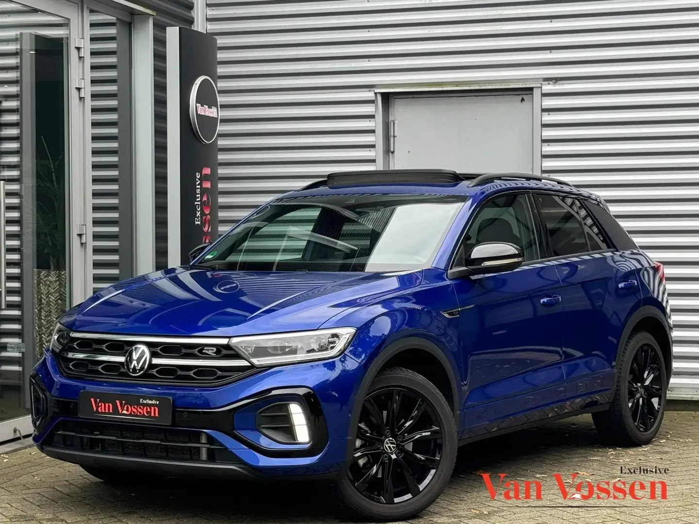 Volkswagen T-Roc 1.5 TSI R-Line Blackstyle|Pano|Camera|Navi|IQ Ligh Blauw - 1