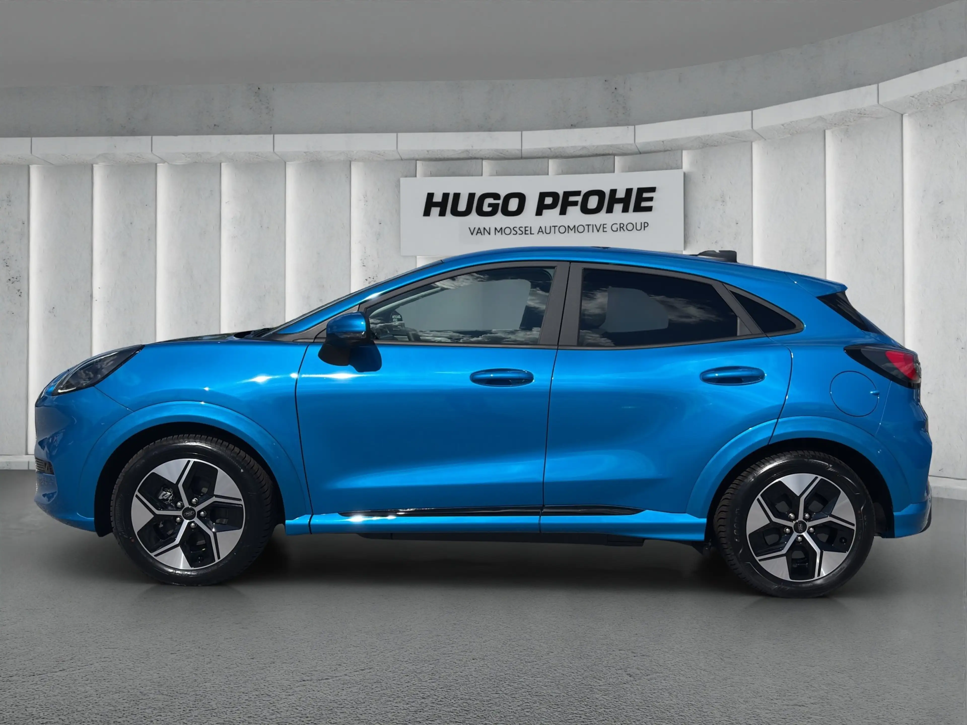 Ford Puma Gen-E Premium 46.8 kWh Sports Utility Vehicle. 124 kW. 5 — photo 2