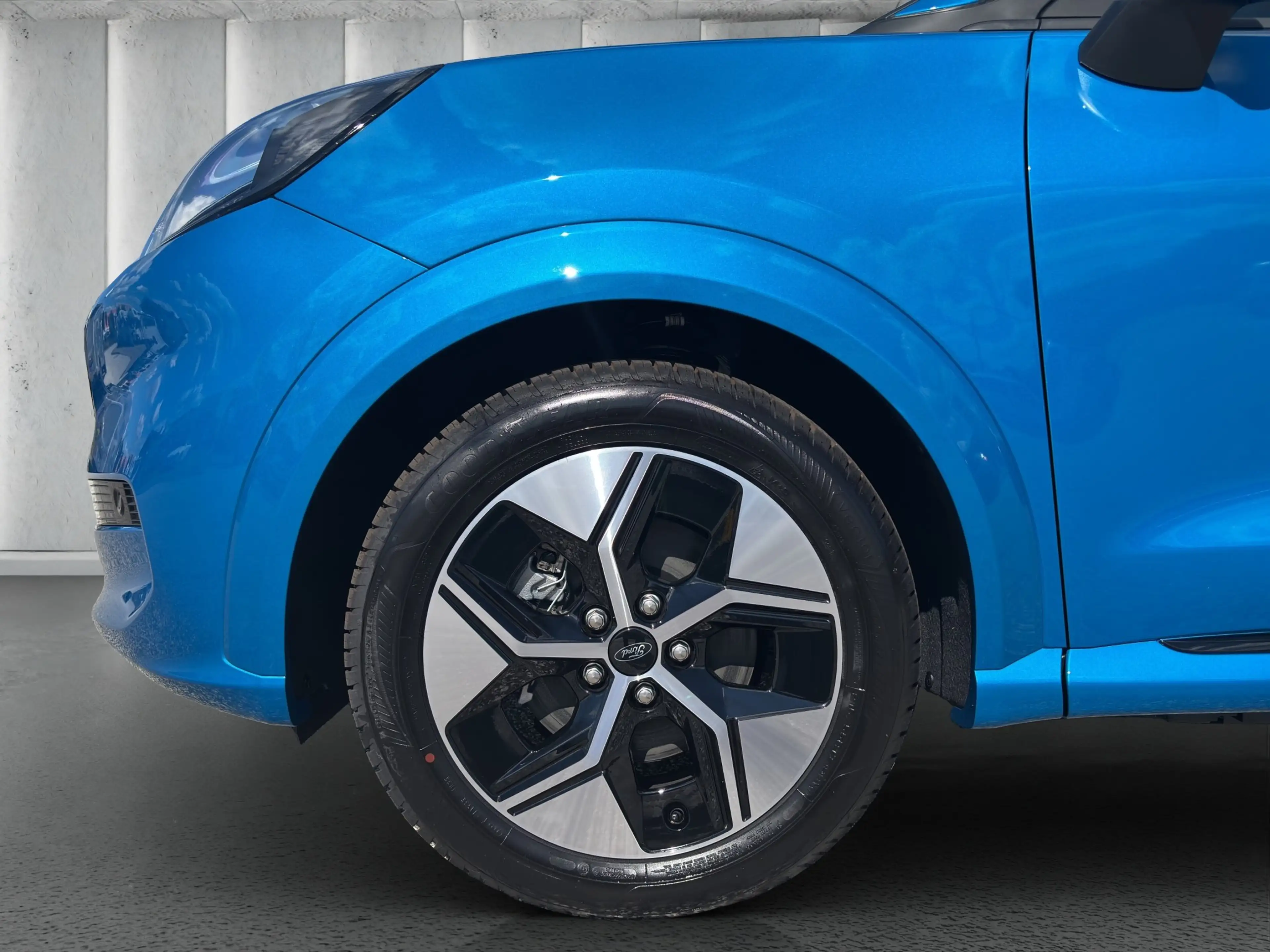 Ford Puma Gen-E Premium 46.8 kWh Sports Utility Vehicle. 124 kW. 5 — photo 9