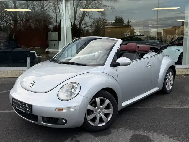 Volkswagen New Beetle CABRIOLET / AIRCO / ZETELVERWARMING / LEDER /