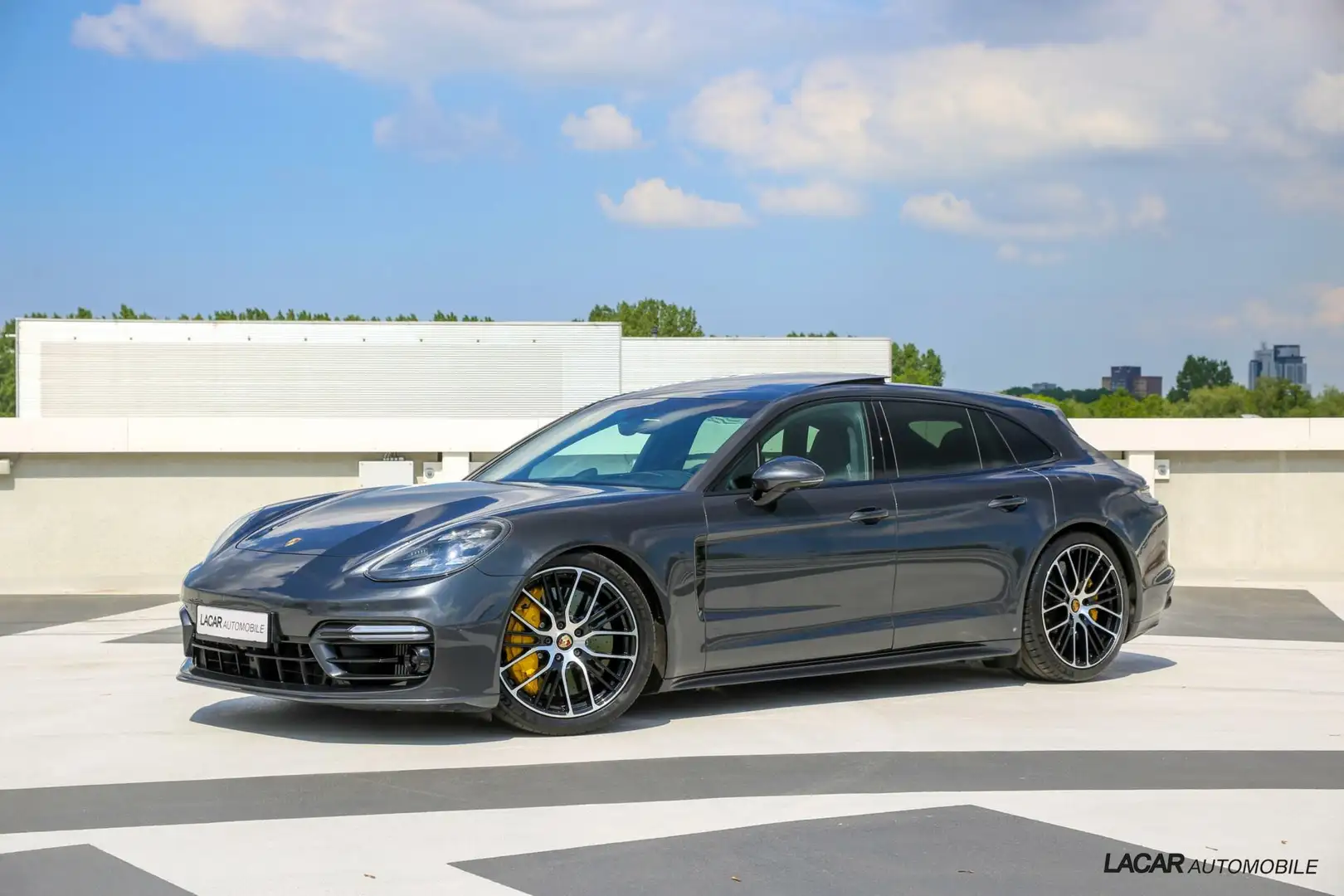 Porsche Panamera Sport Turismo 4.0 Turbo S E-Hybrid NL Auto Grijs - 2