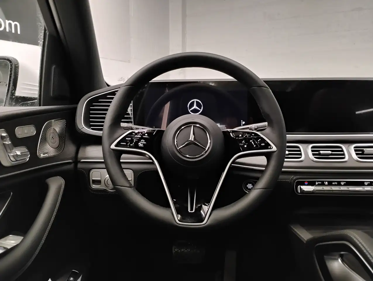 Mercedes-Benz GLE снимка Mercedes-Benz GLE