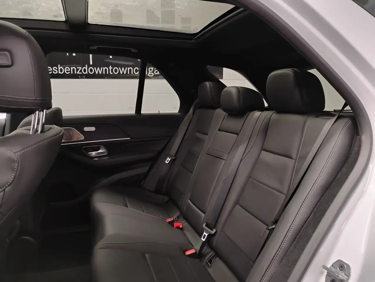 Mercedes-Benz GLE снимка Mercedes-Benz GLE