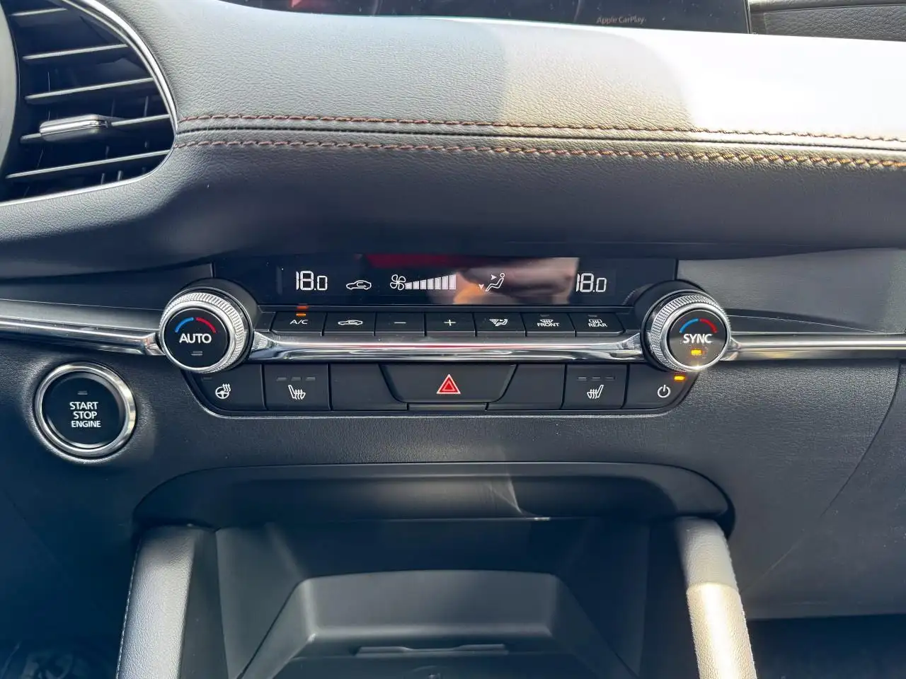 Mazda 3 снимка Mazda 3