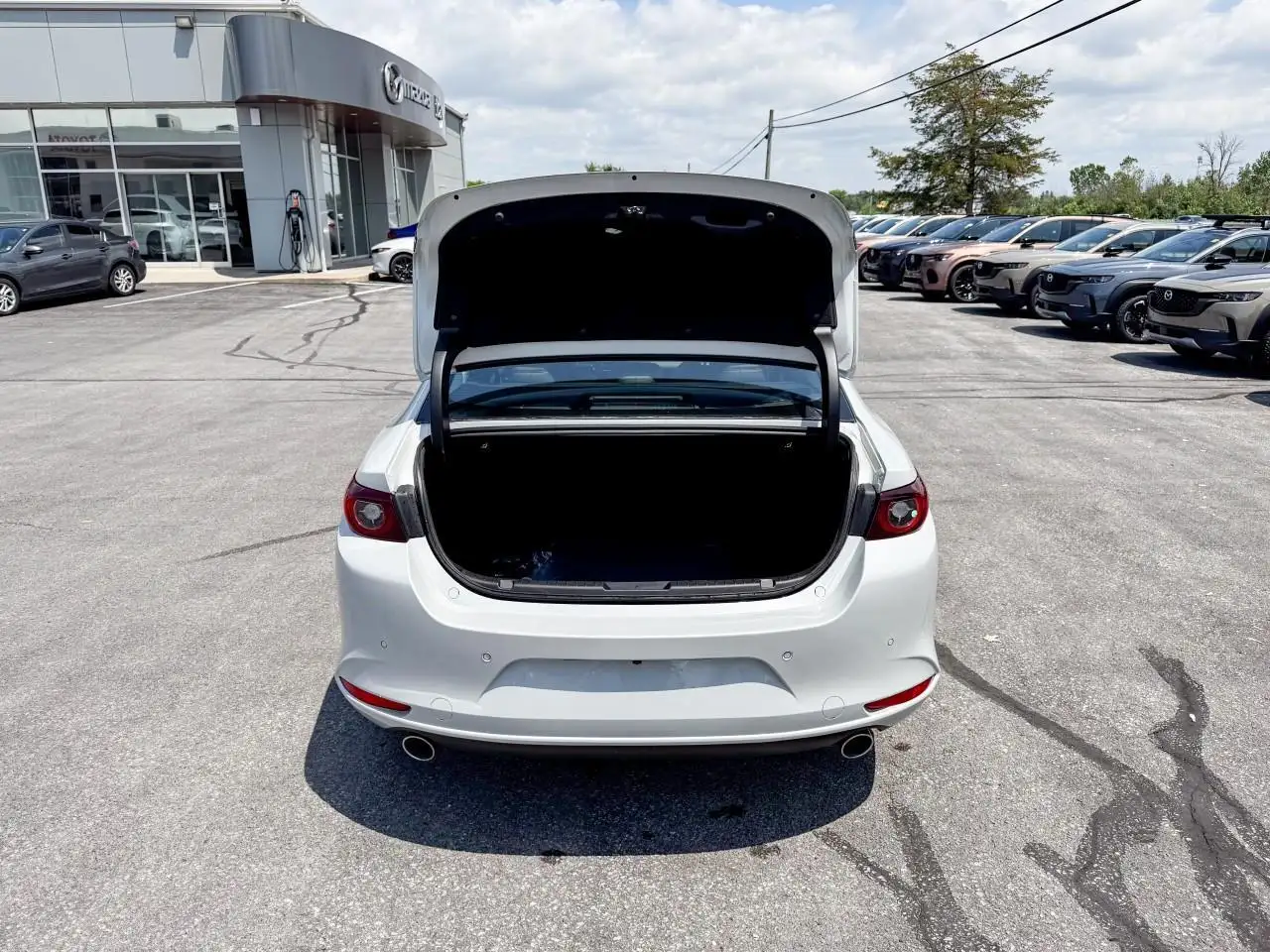 Mazda 3 снимка Mazda 3