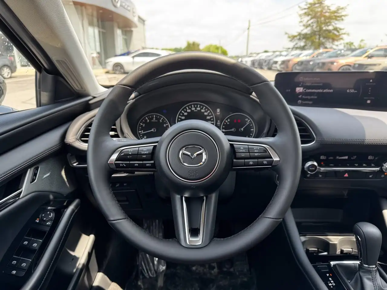 Mazda 3 снимка Mazda 3