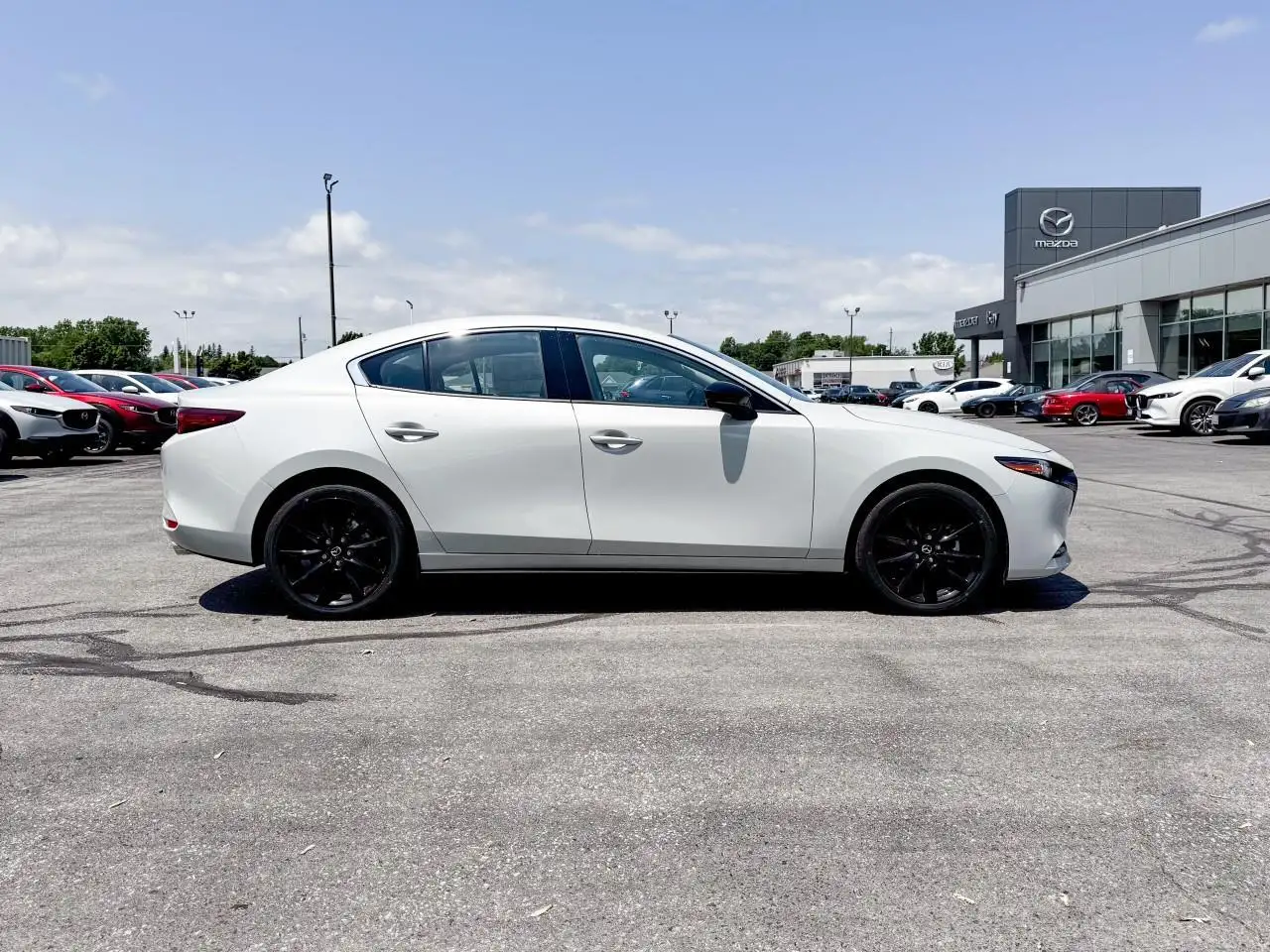 Mazda 3 снимка Mazda 3