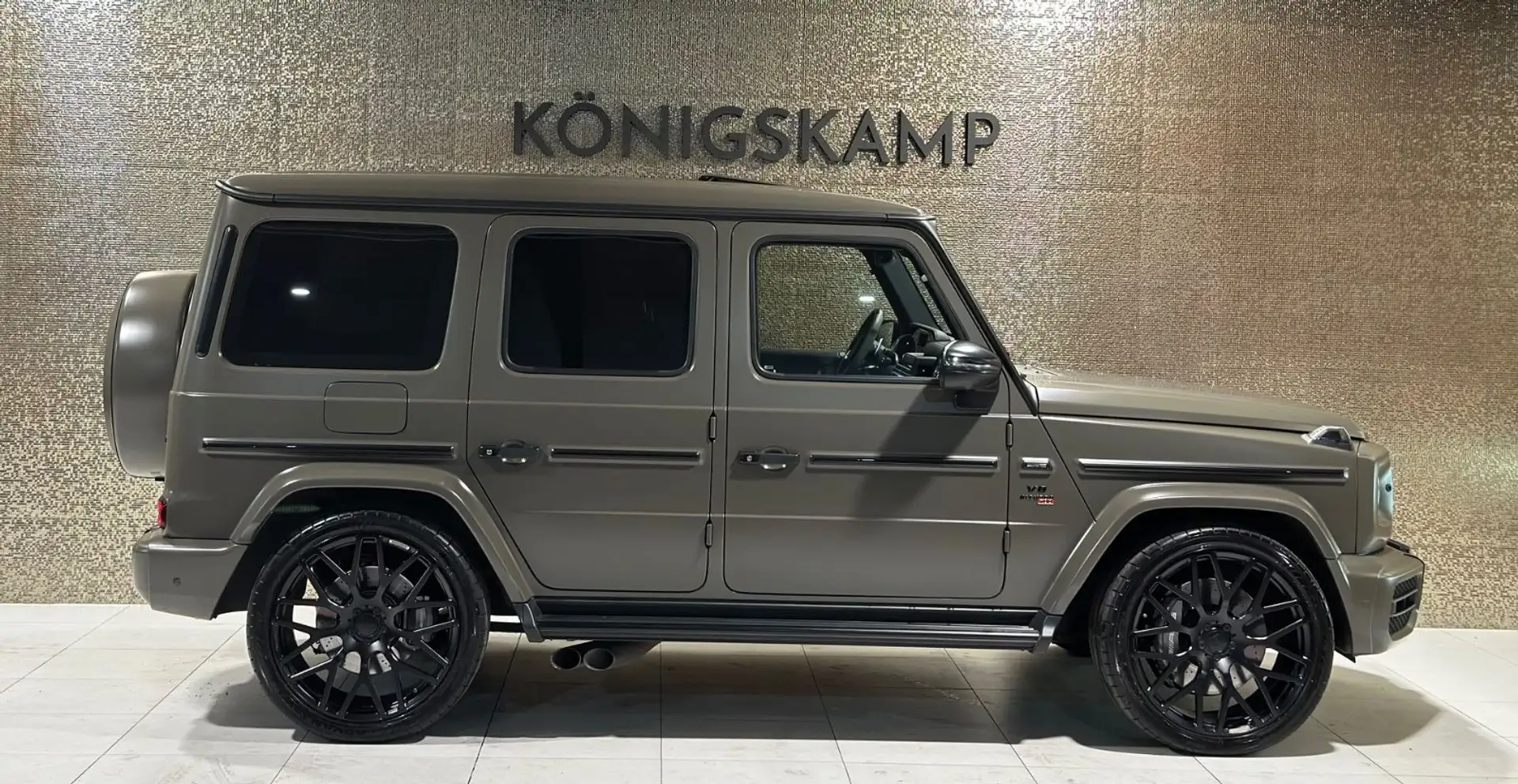 Mercedes-Benz G 63 AMG *G700*BRABUS *23"*SPORTAUSPUFF* Gris - 2