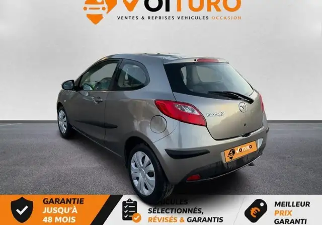 Mazda Mazda2 view 4