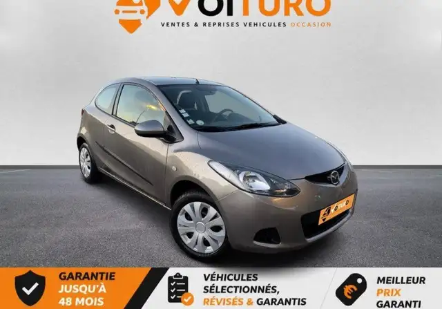 Mazda Mazda2 view 2