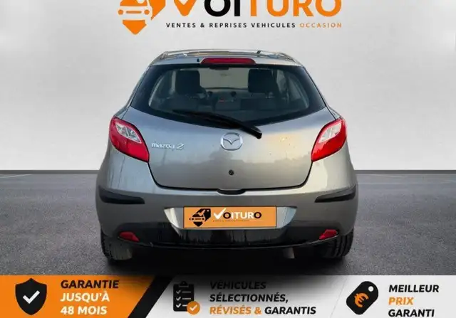 Mazda Mazda2 view 7