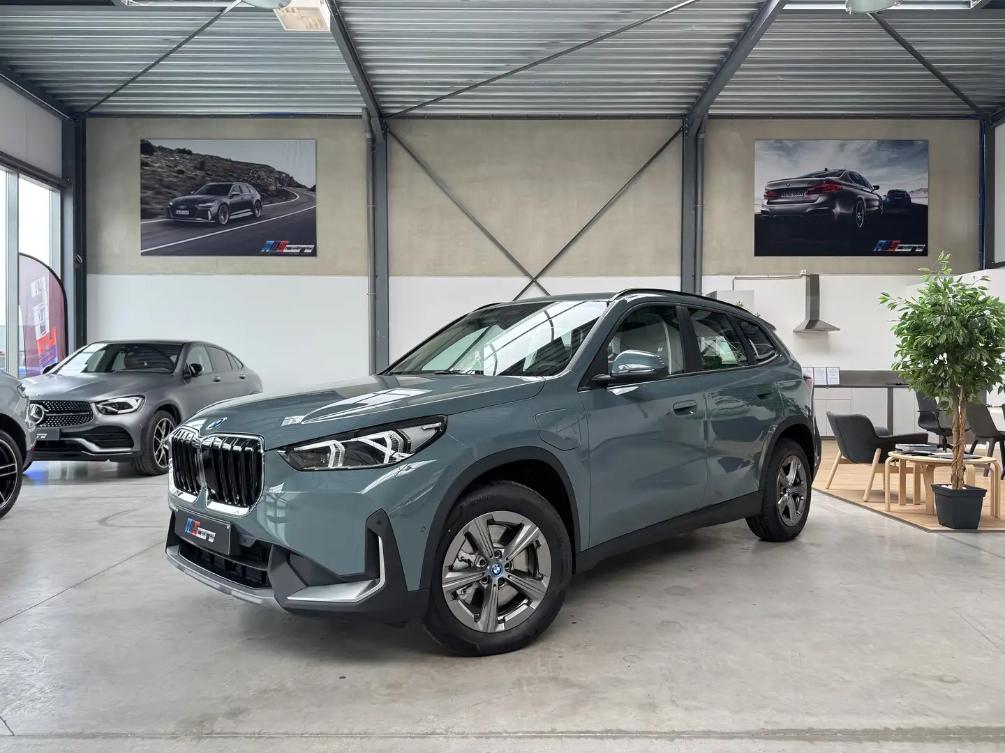 BMW X1 xDrive30e, 01/2024, 69kms Groen - 1