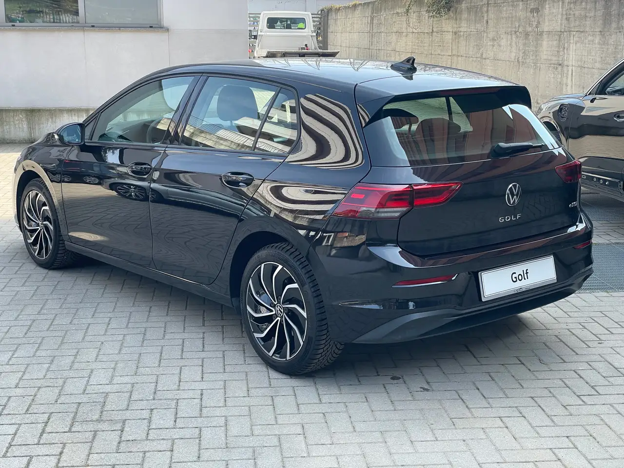 Volkswagen Golf Golf VIII 1.0 eTSI evo Life 110cv DSG Mild Hybrid 10