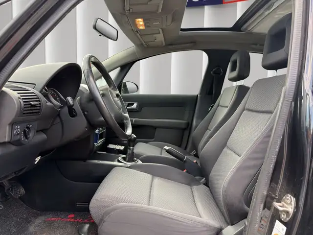 Audi A2 view 10