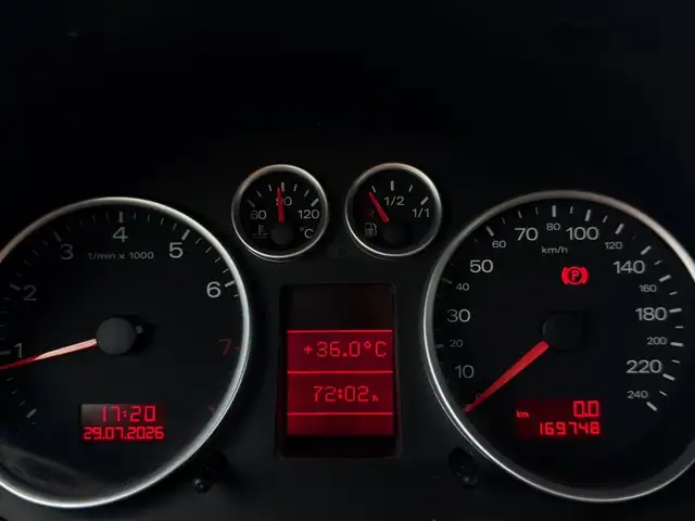 Audi A2 view 12