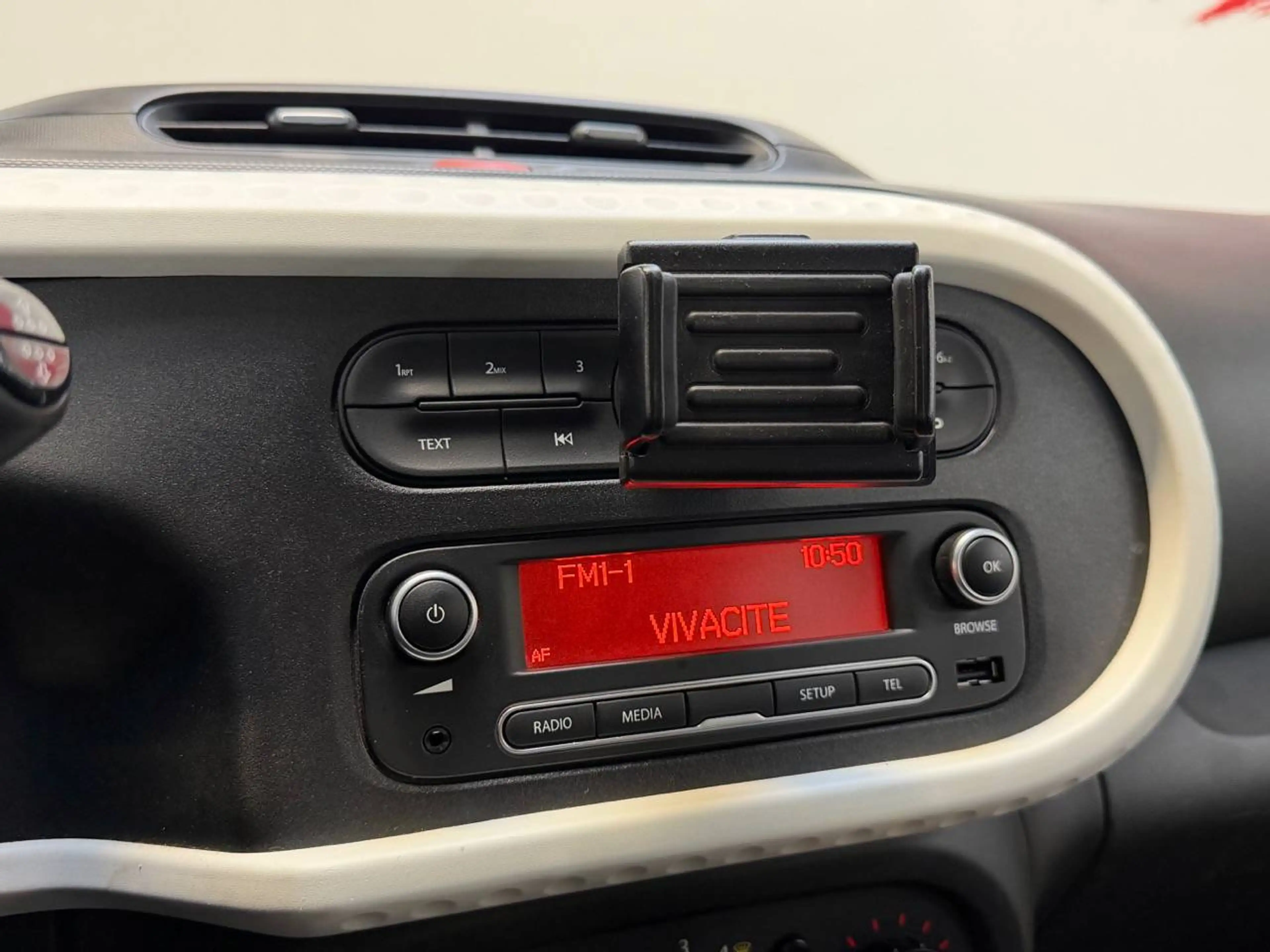 Renault Twingo Twingo 1.0i SCe — photo 15