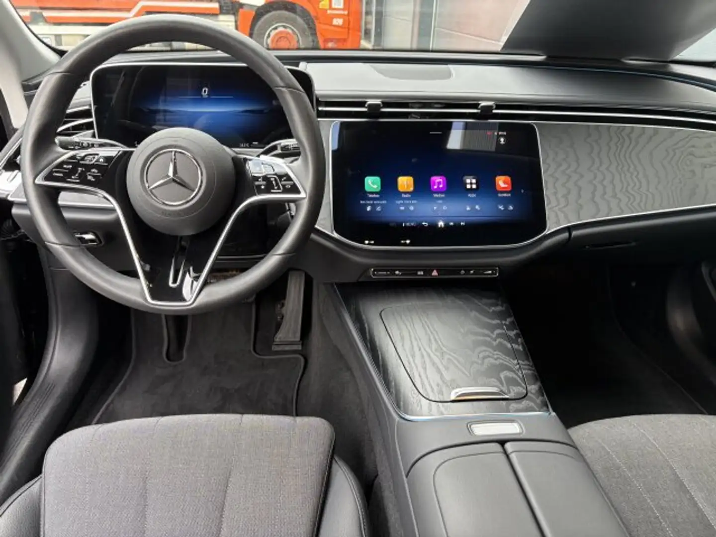 Mercedes-Benz E 220 E 220 d T 4M AVANTGARDE Advanced Plus AHK Memory Schwarz - 2
