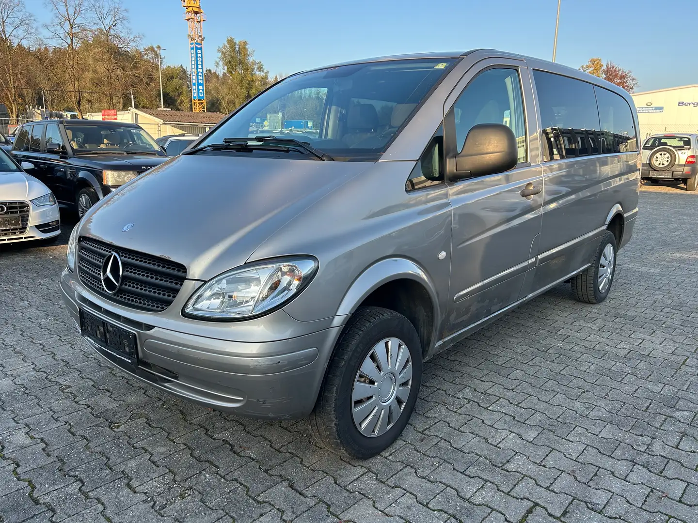 Mercedes-Benz Vito 111 CDI 4MATIC Kompakt DPF Aut. Brun - 1