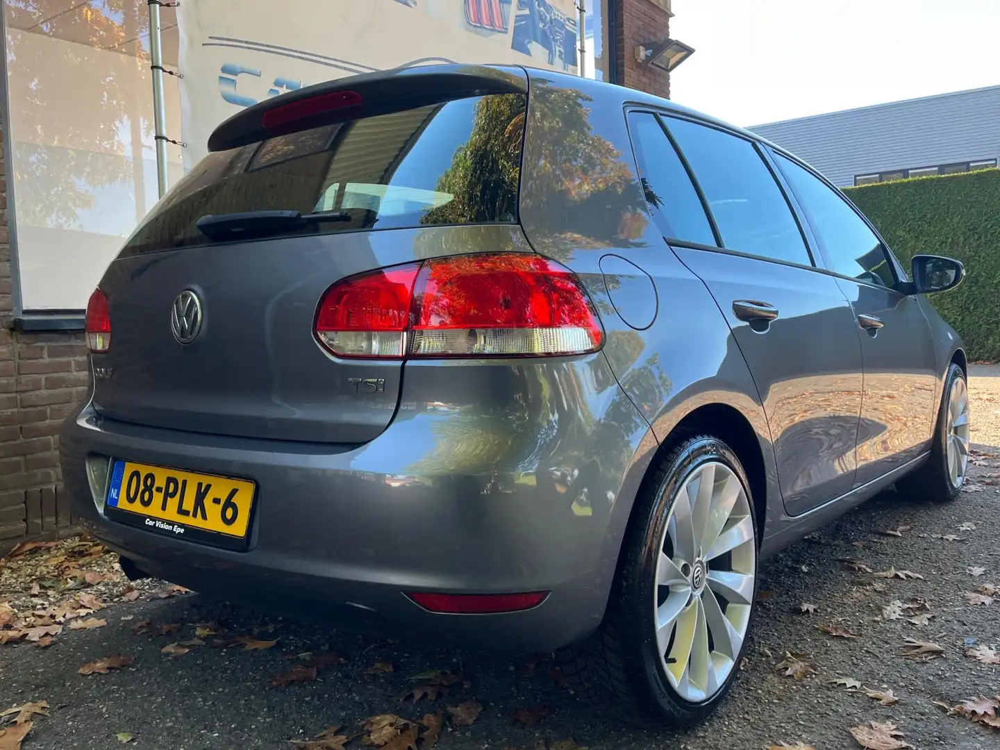 Volkswagen Golf 1.2 TSI Comfortline BlueMotion|Clima|Cruise|Apple Gris - 2
