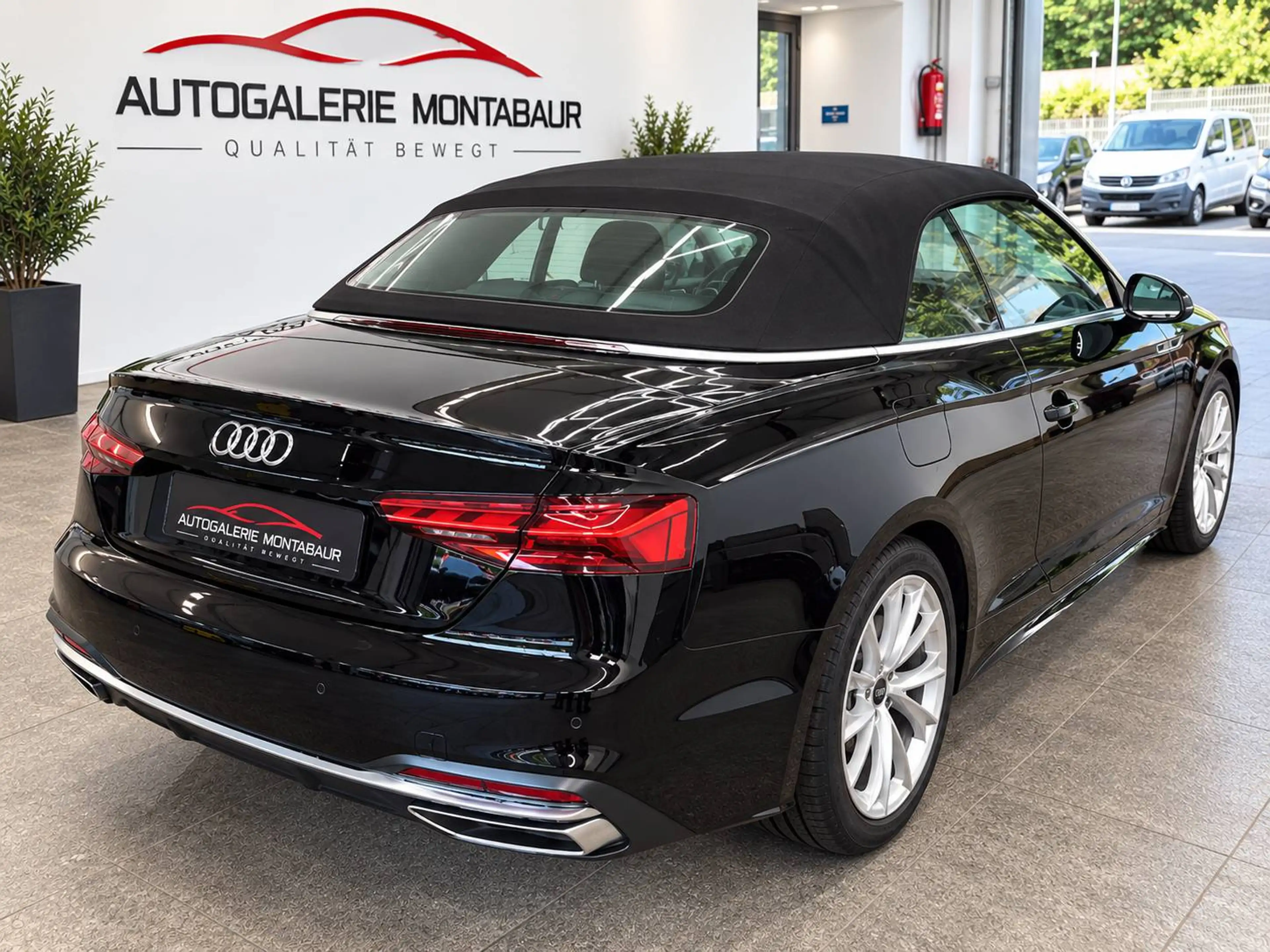 Audi A5 Cabriolet 40TDI S-tronic *1.HAND *AHK *KAMERA *LEDER — photo 2