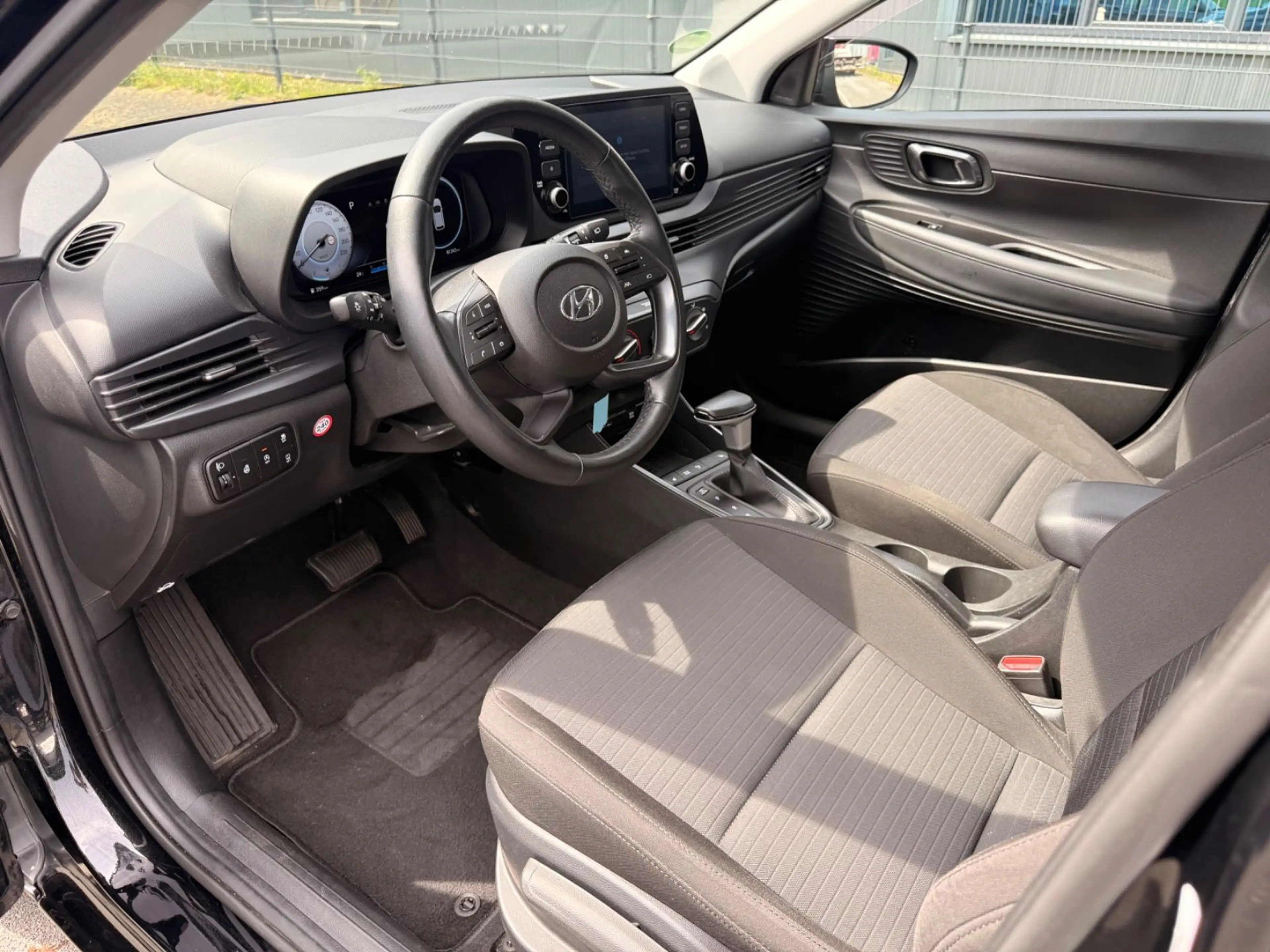 Hyundai i20 Trend Mild-Hybrid*KAMERA*CAR PLAY NAVI LED* — photo 9