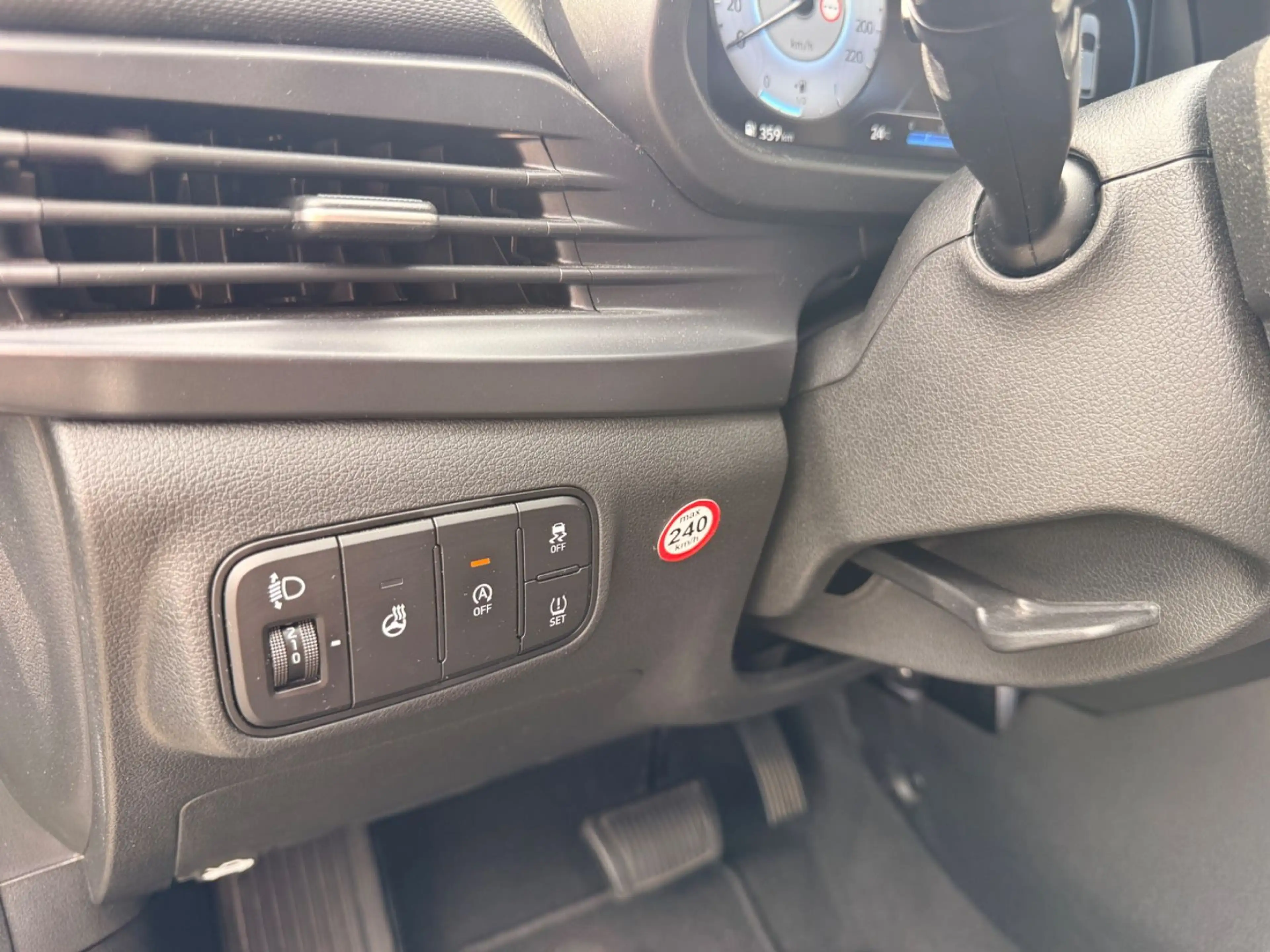 Hyundai i20 Trend Mild-Hybrid*KAMERA*CAR PLAY NAVI LED* — photo 19