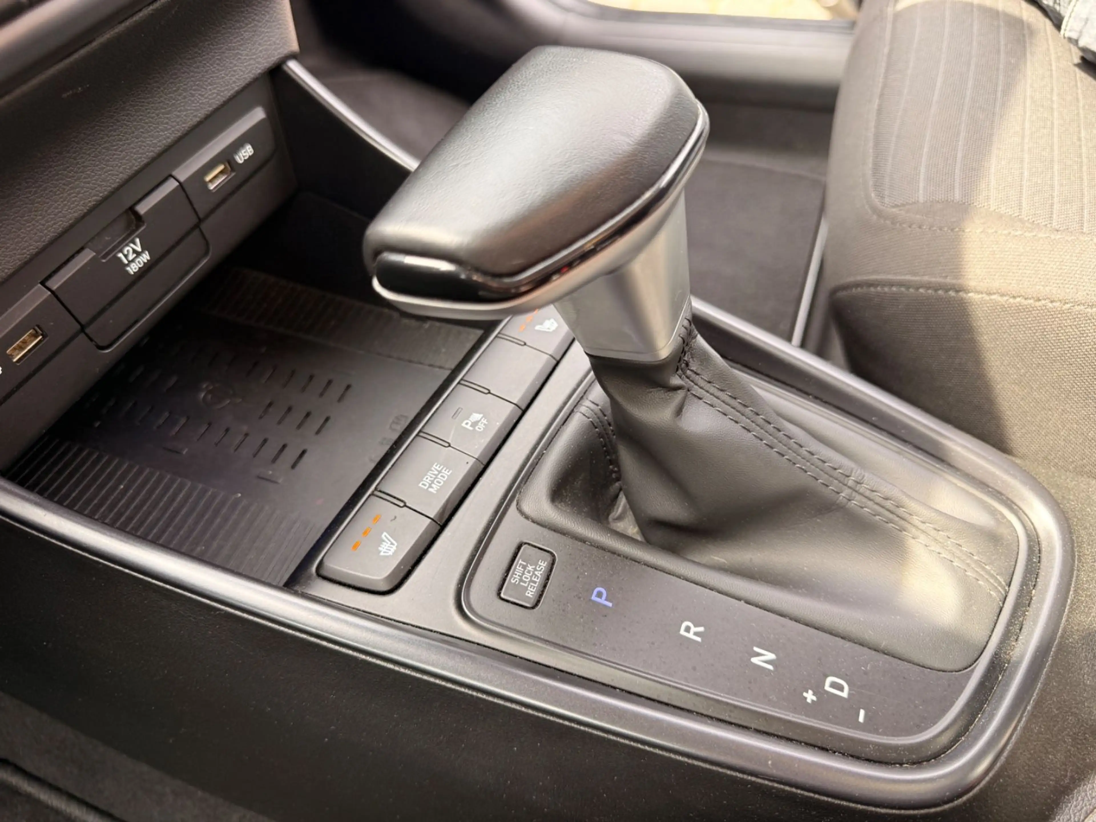 Hyundai i20 Trend Mild-Hybrid*KAMERA*CAR PLAY NAVI LED* — photo 16