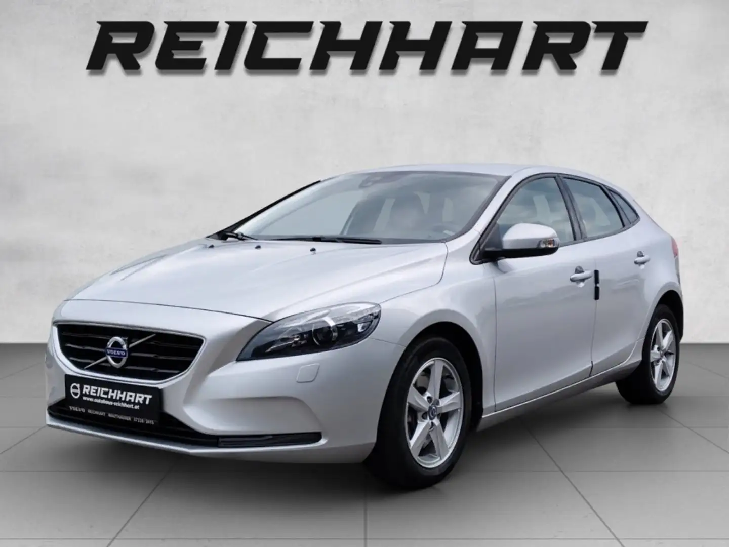 Volvo V40 Volvo V40 D2 Kinetic Geartronic Silber - 1