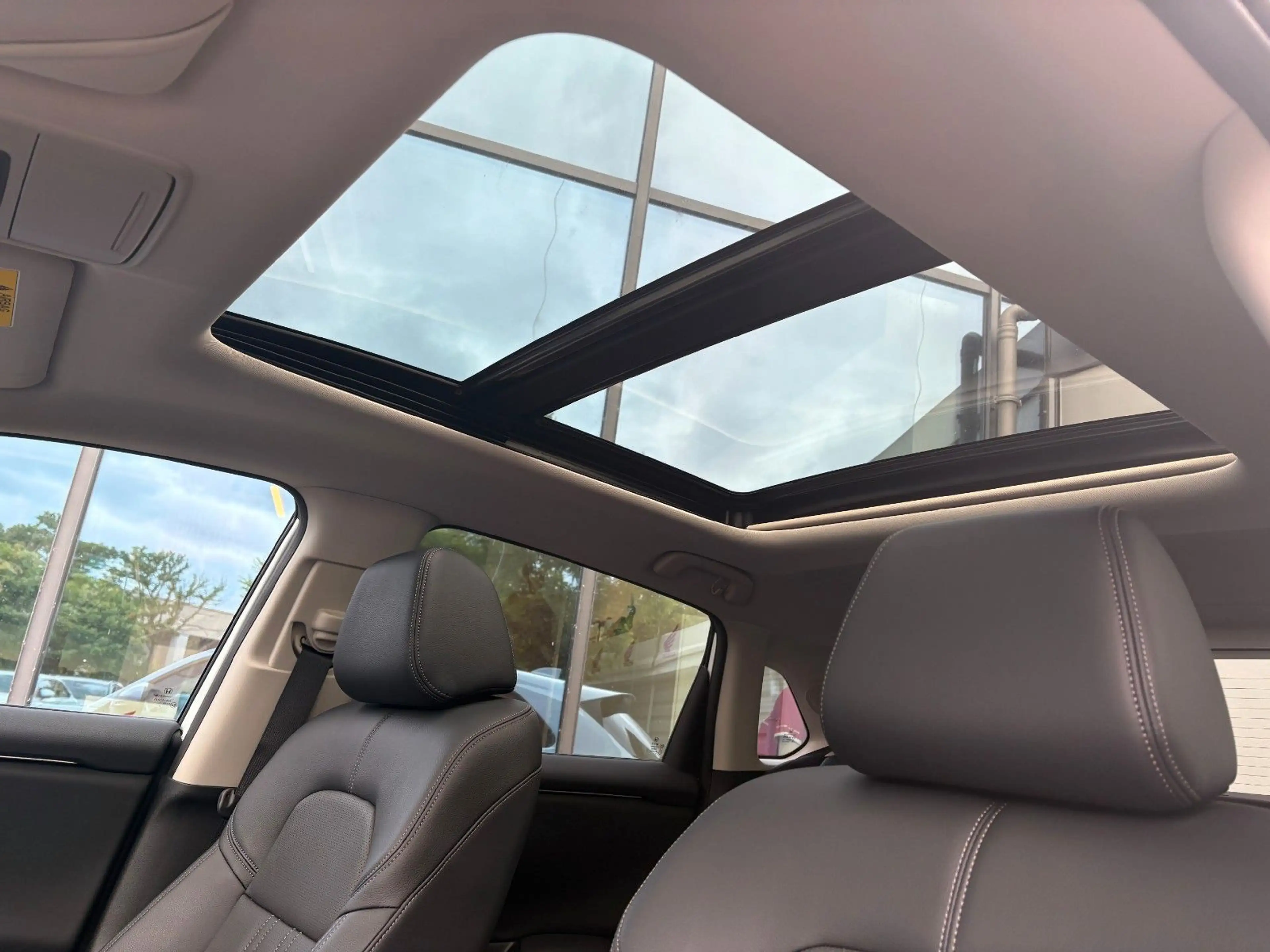 Honda ZR-V 2,0 e:HEV Advance Navi/LED/Kamera — photo 13