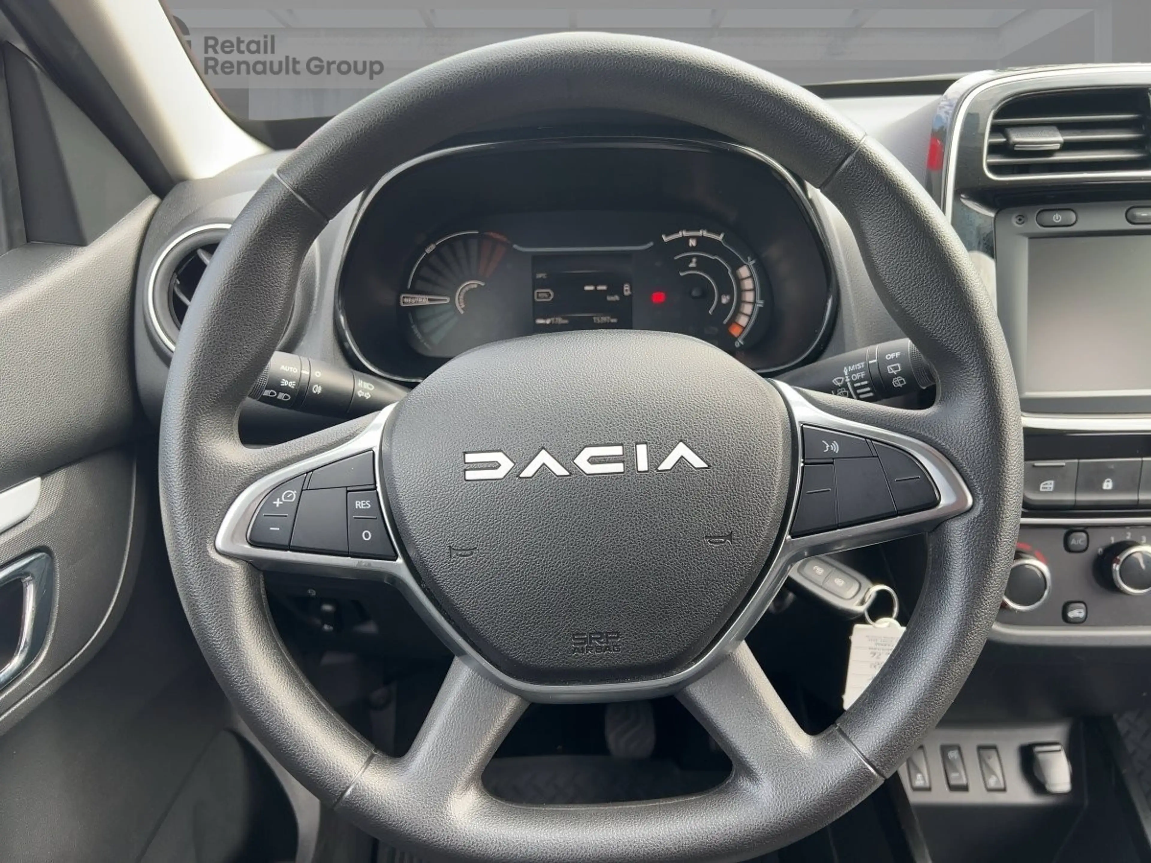 Dacia Spring ELECTRIC ESSENTIAL 27kWh CCS RÜCKFAHRKAMERA — photo 11