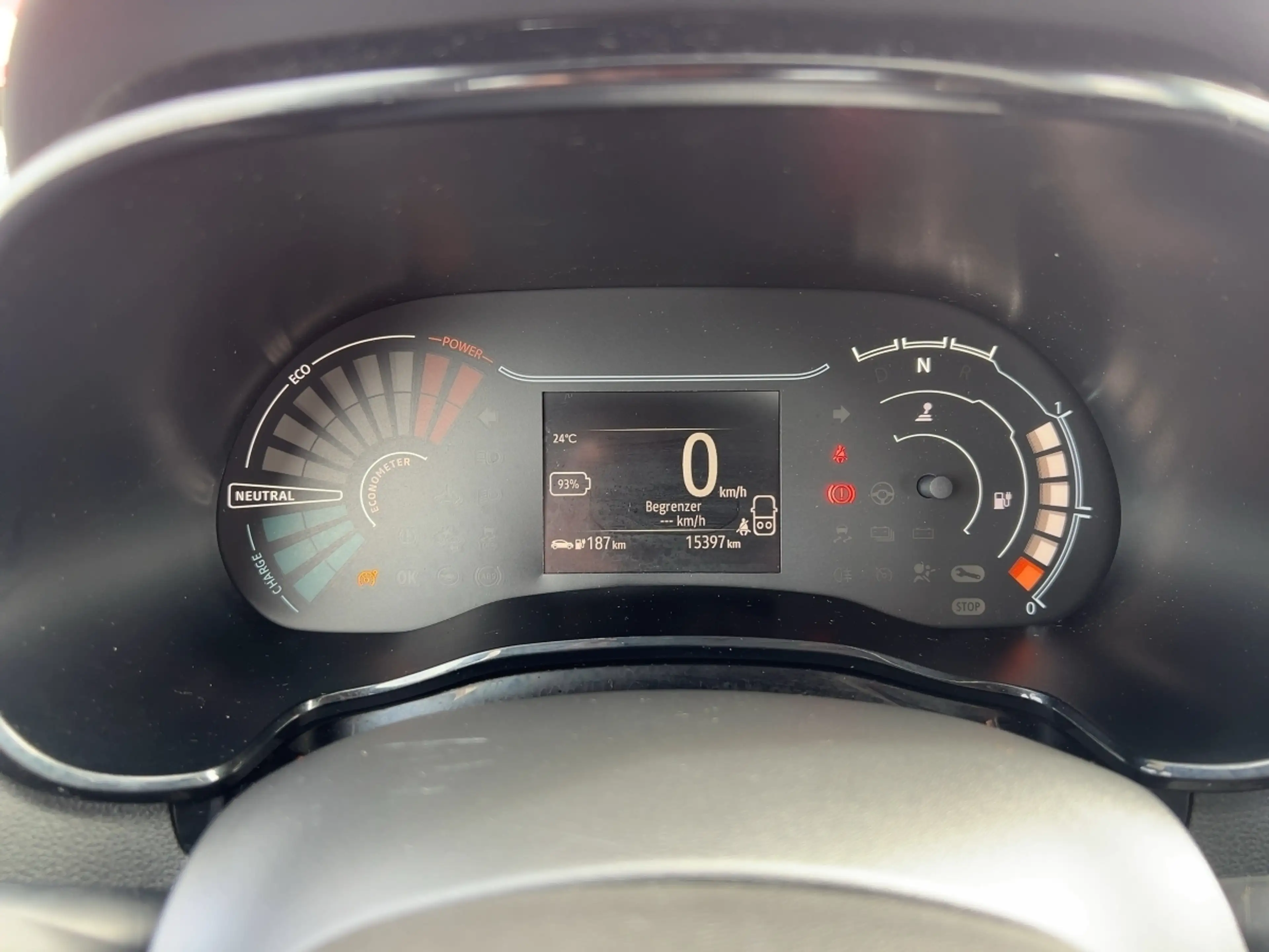 Dacia Spring ELECTRIC ESSENTIAL 27kWh CCS RÜCKFAHRKAMERA — photo 13